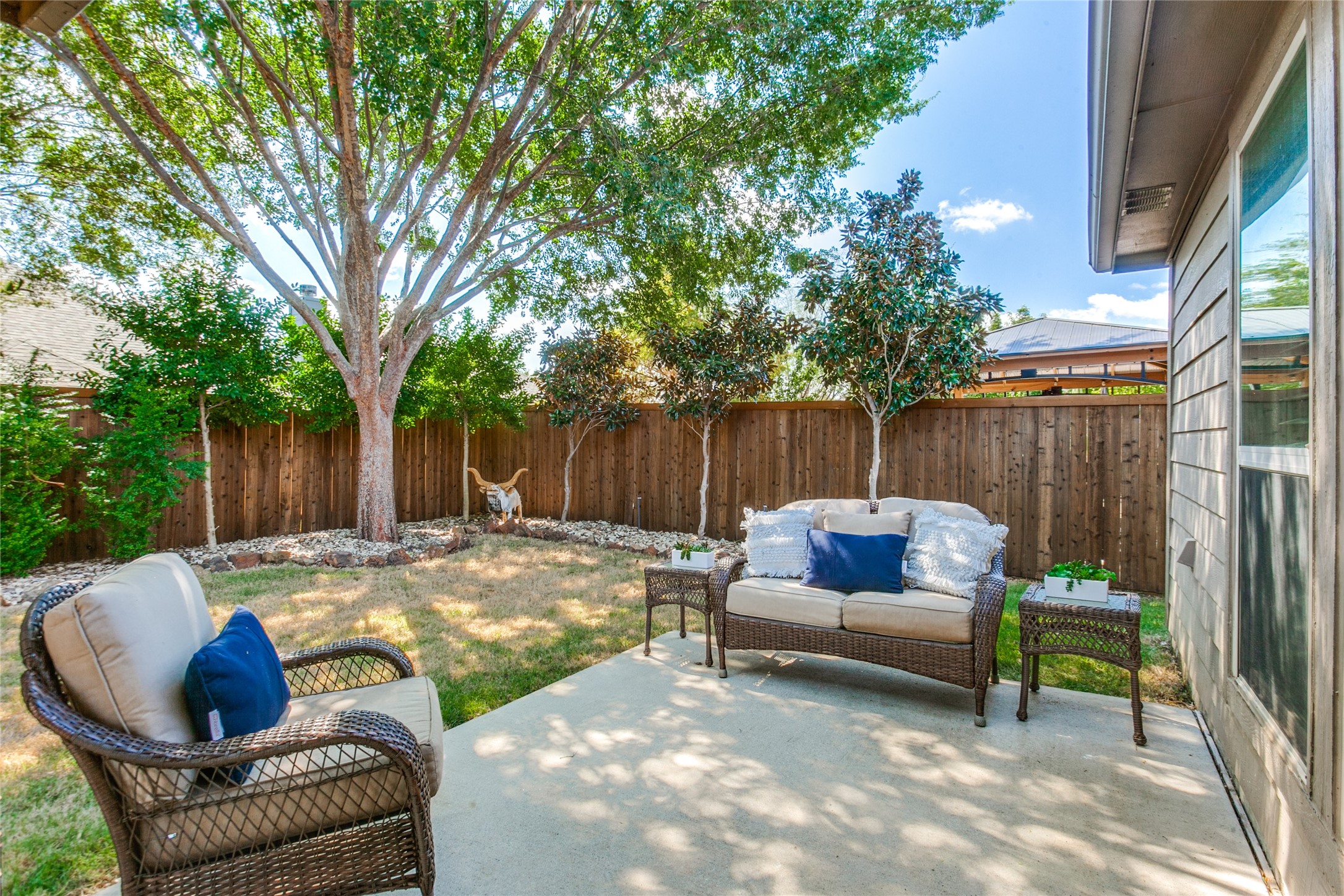 10121 Horseshoe Lane