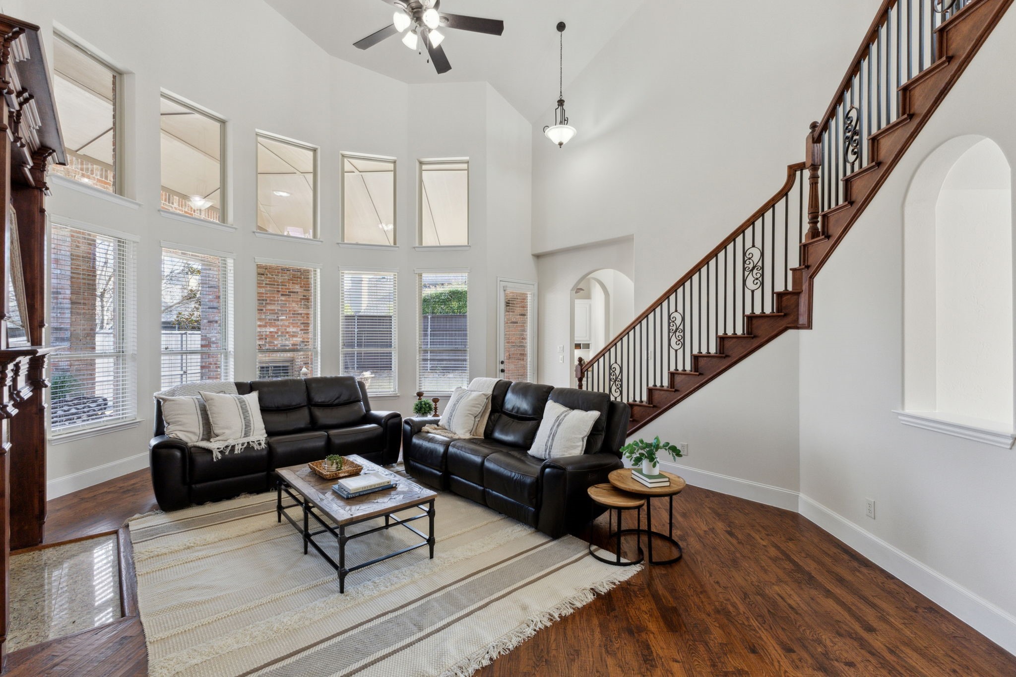 975 Southwick Lane
