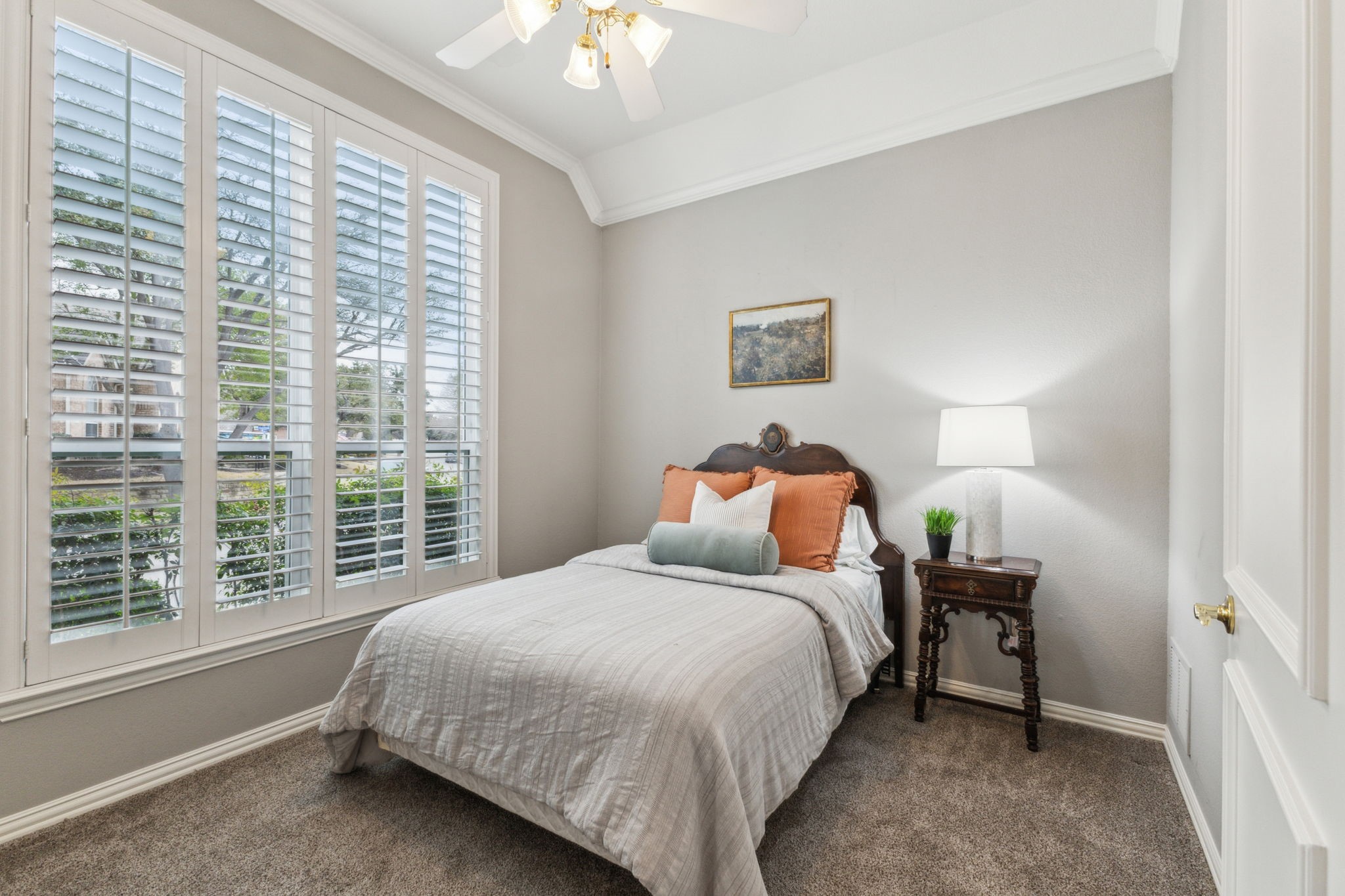 1008 Lake Point Circle
