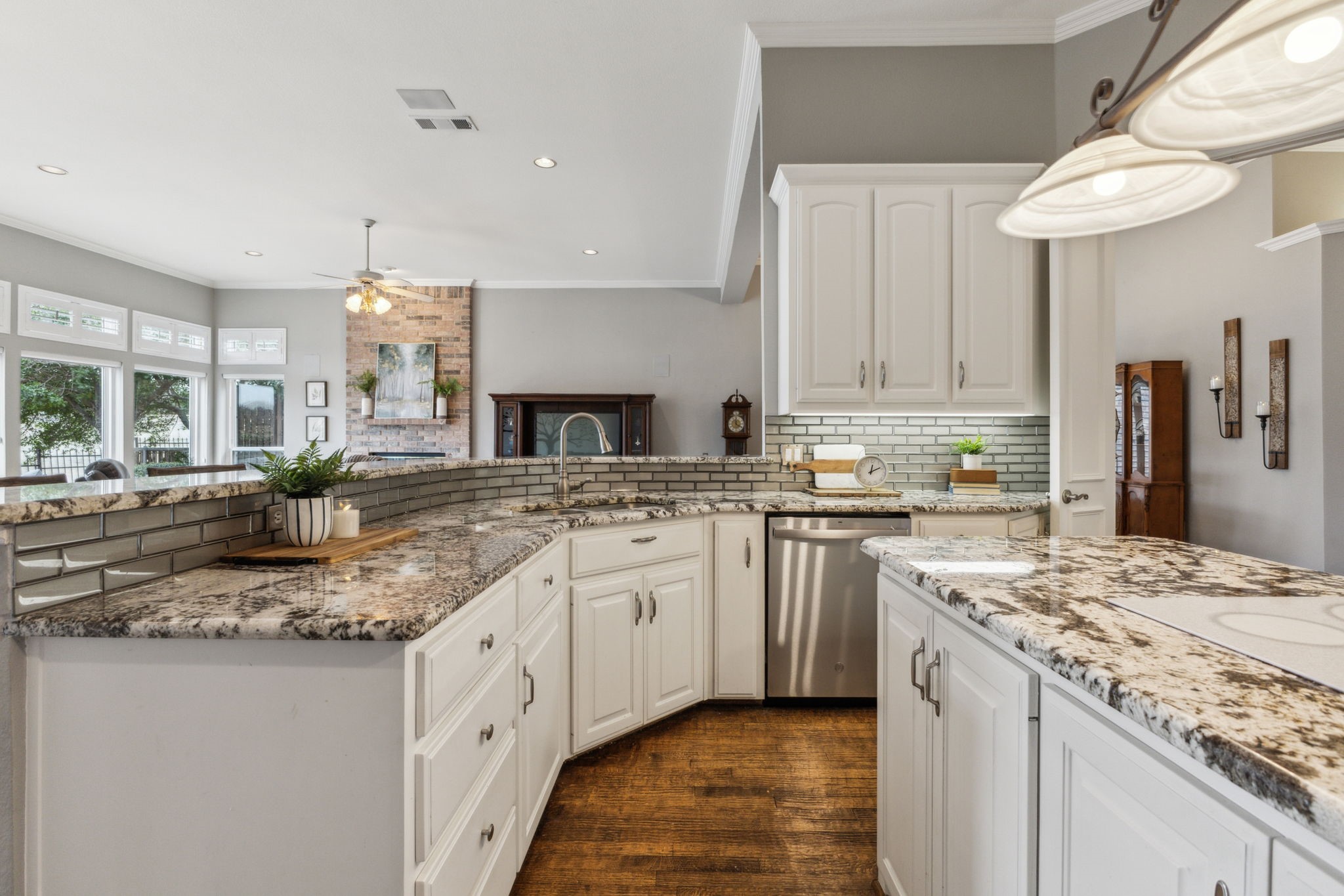1008 Lake Point Circle