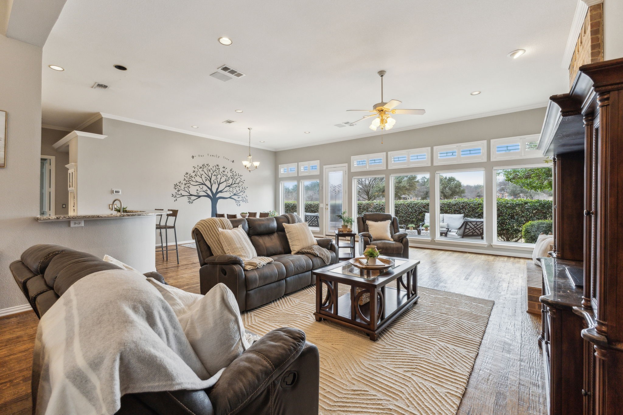 1008 Lake Point Circle