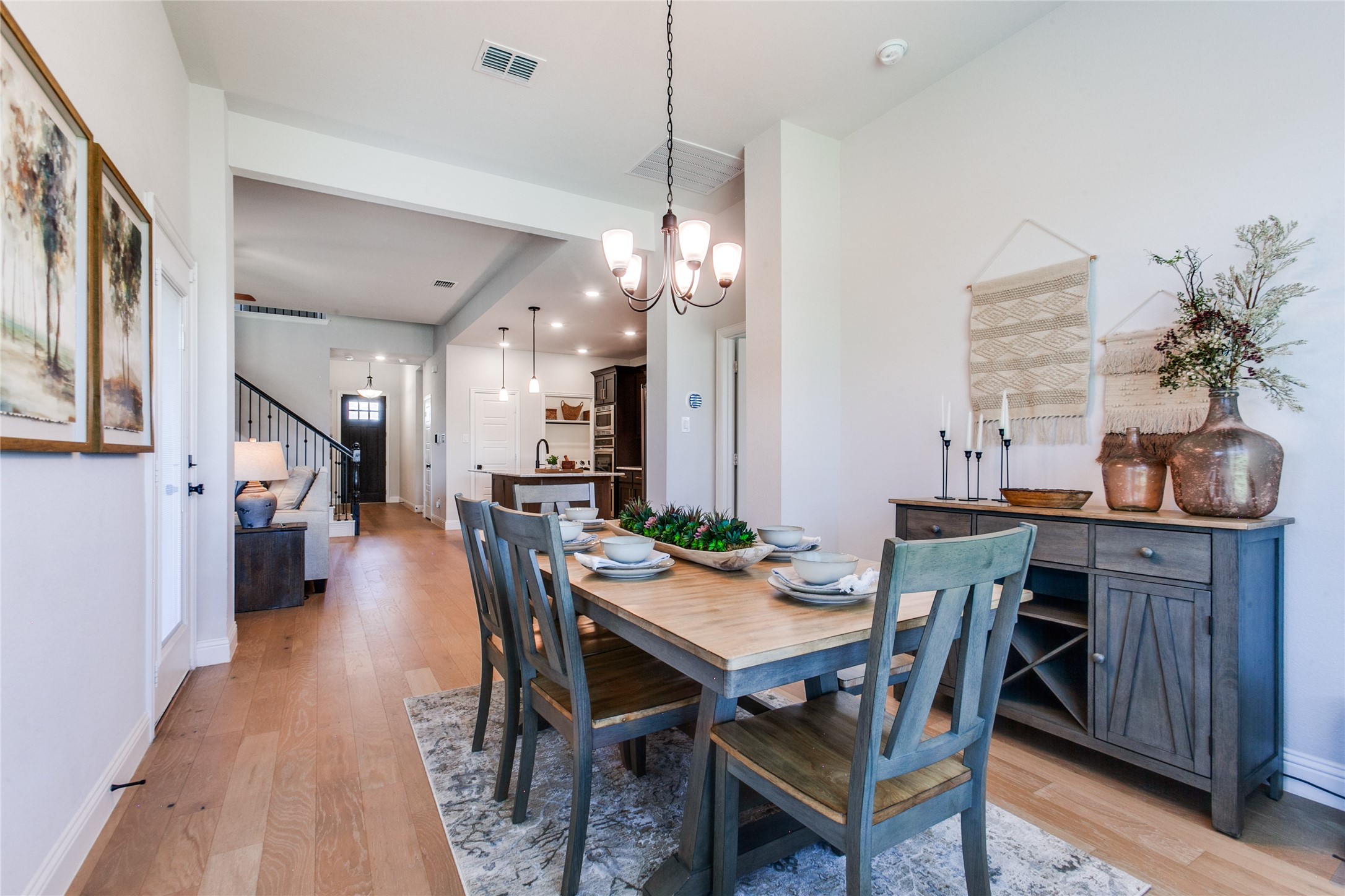 4013 Mockingbird Lane
