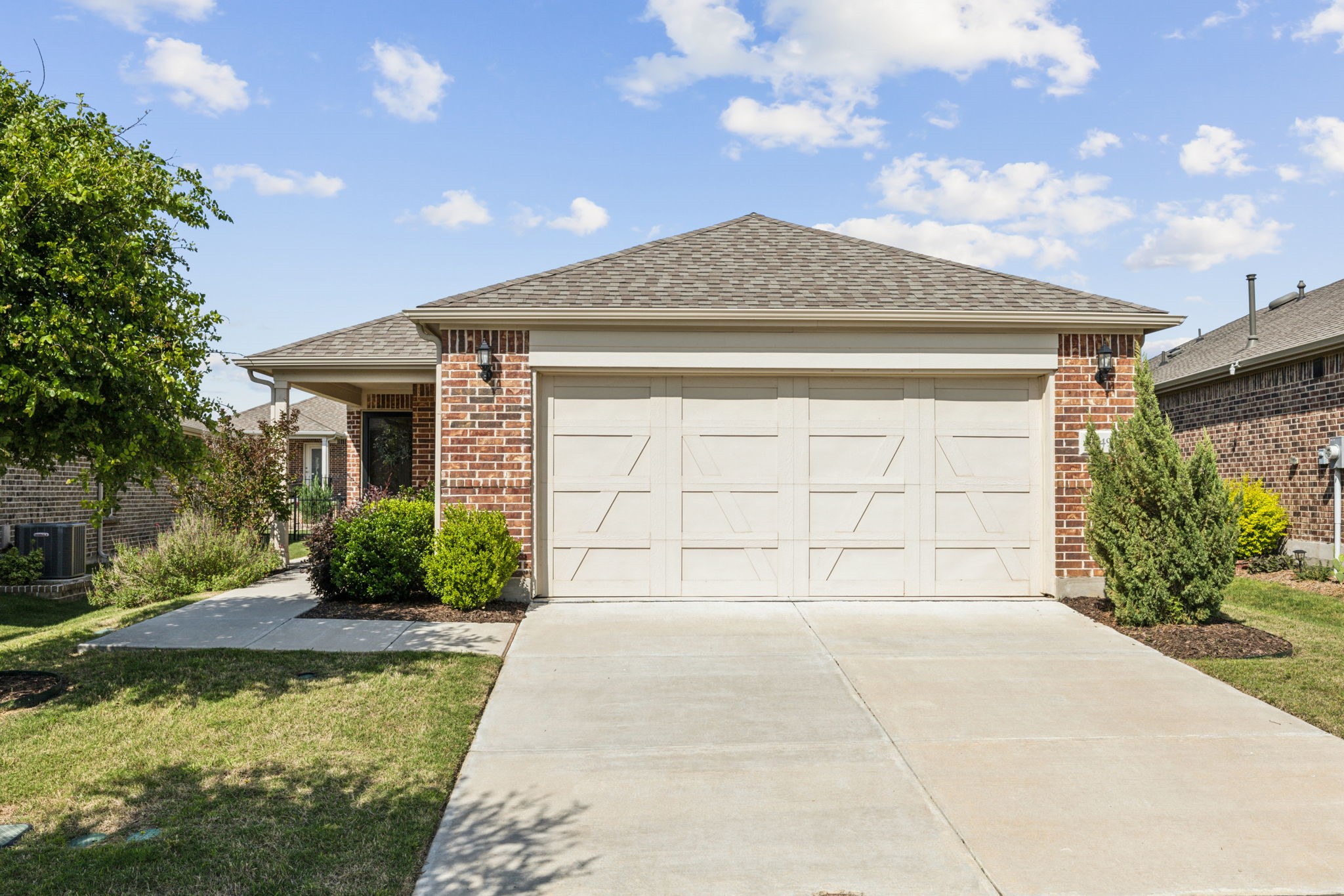 7649 Heritage Drive