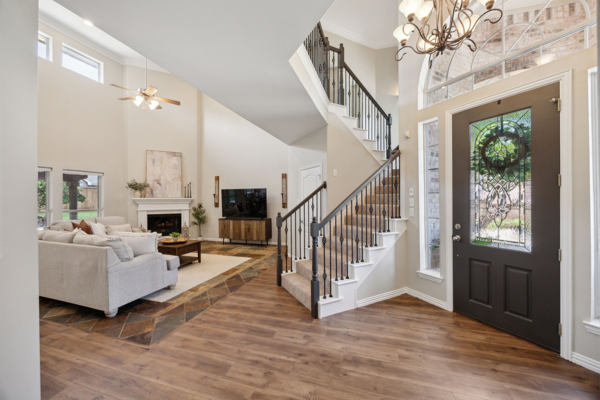 1616 Hastings Bluff