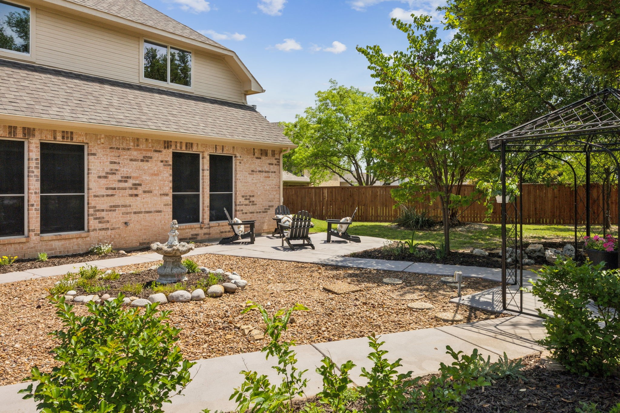 1616 Hastings Bluff