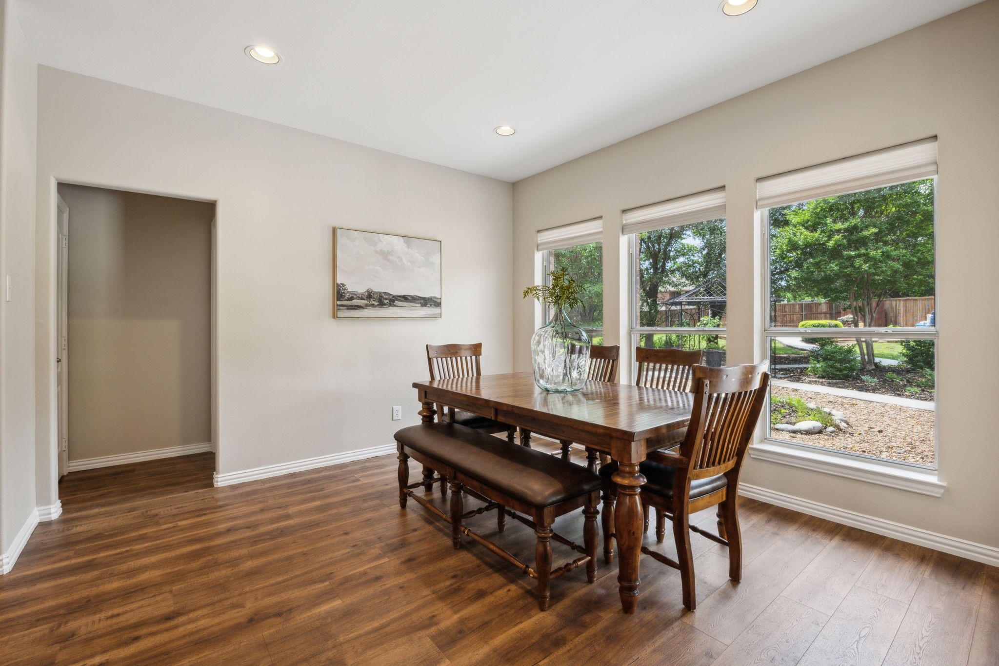 1616 Hastings Bluff
