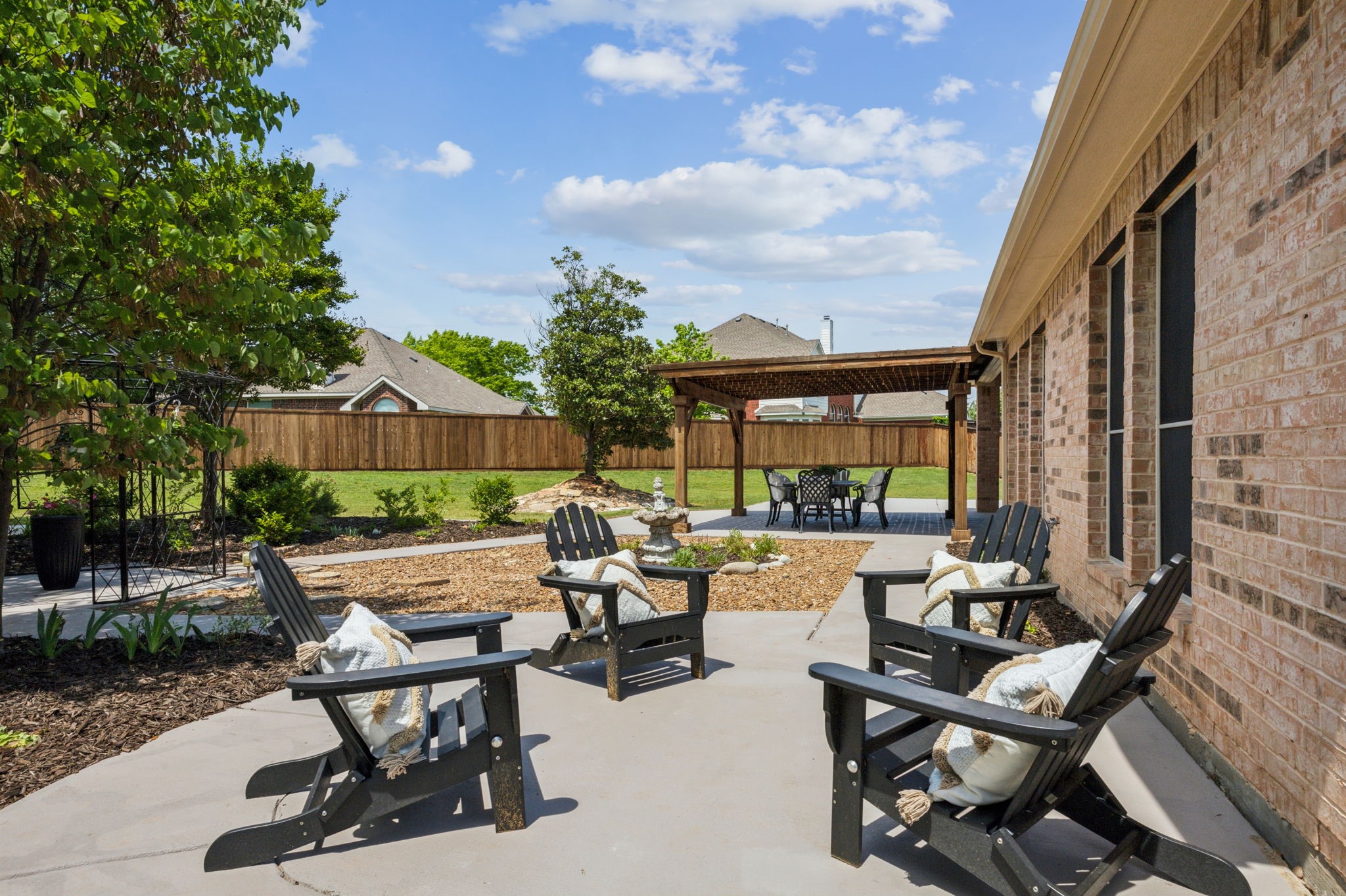 1616 Hastings Bluff