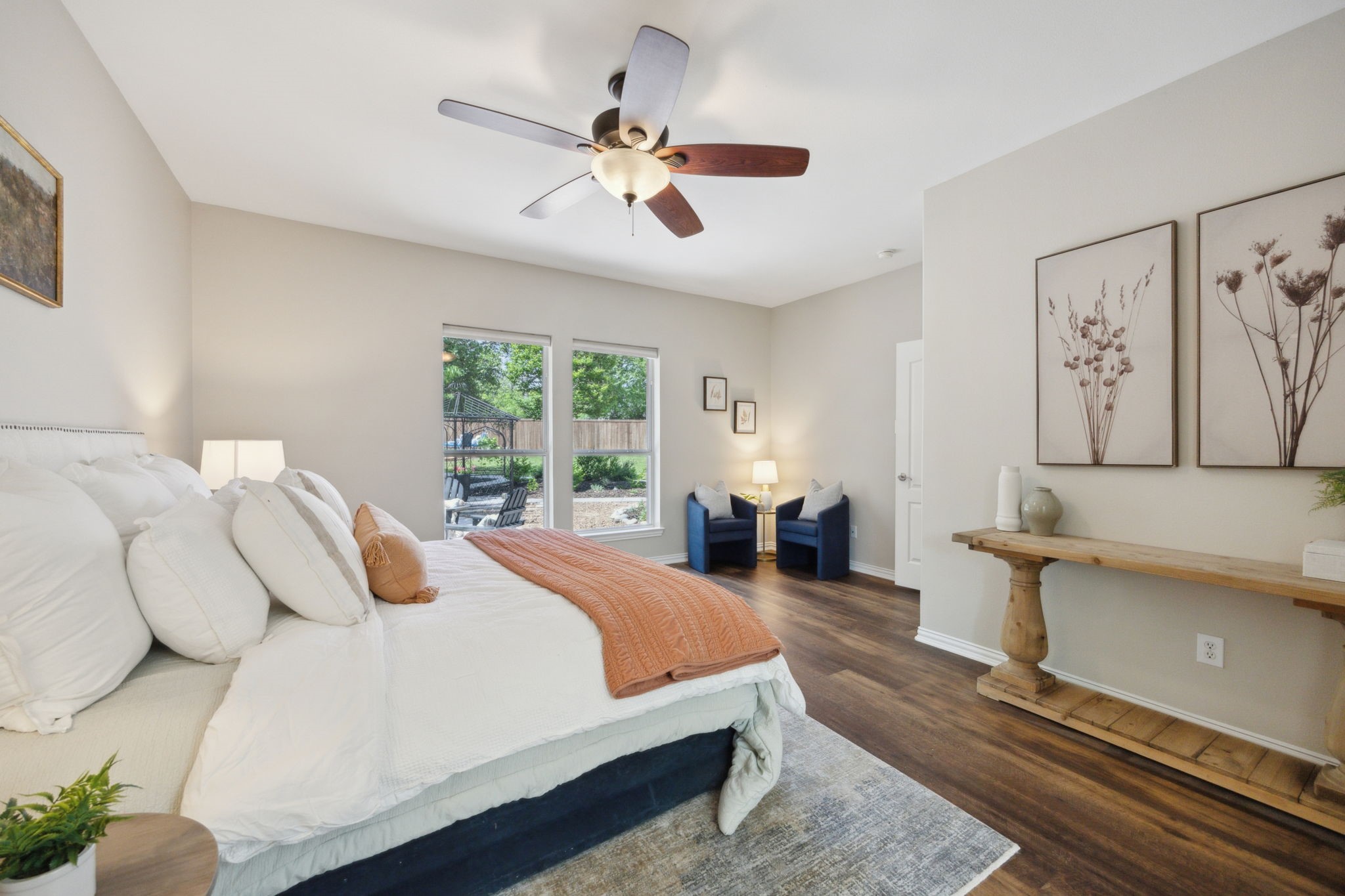 1616 Hastings Bluff