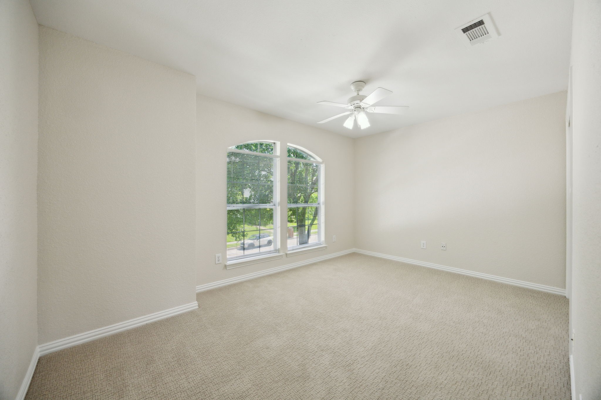 2805 Bitterroot Court