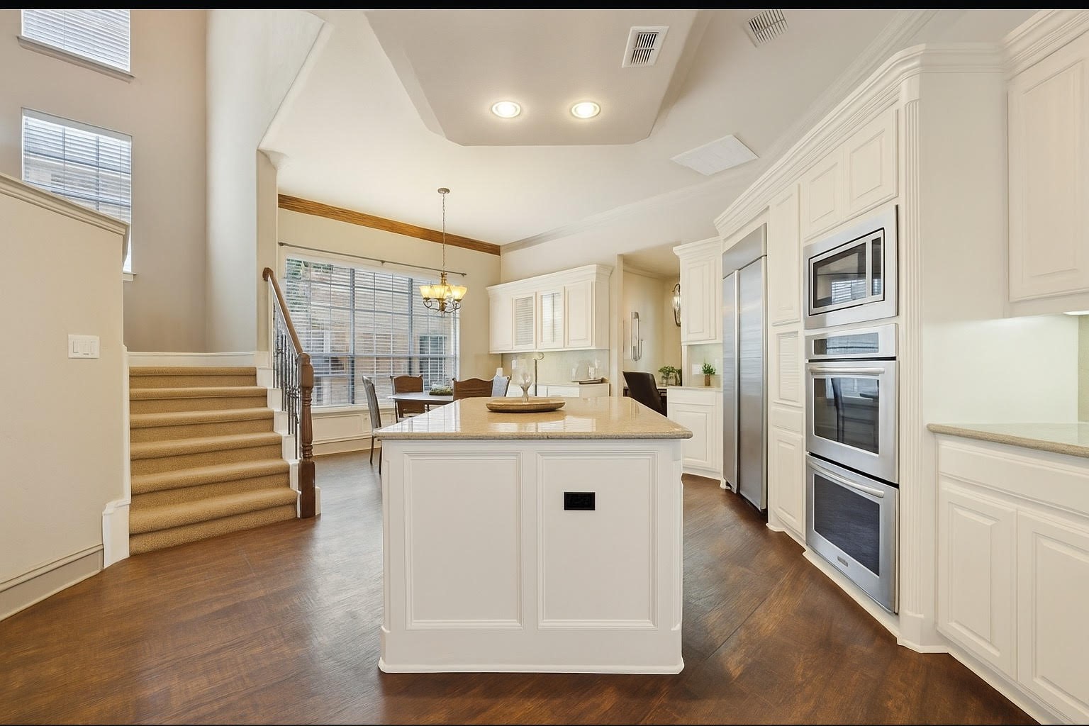 1041 Bandelier Drive