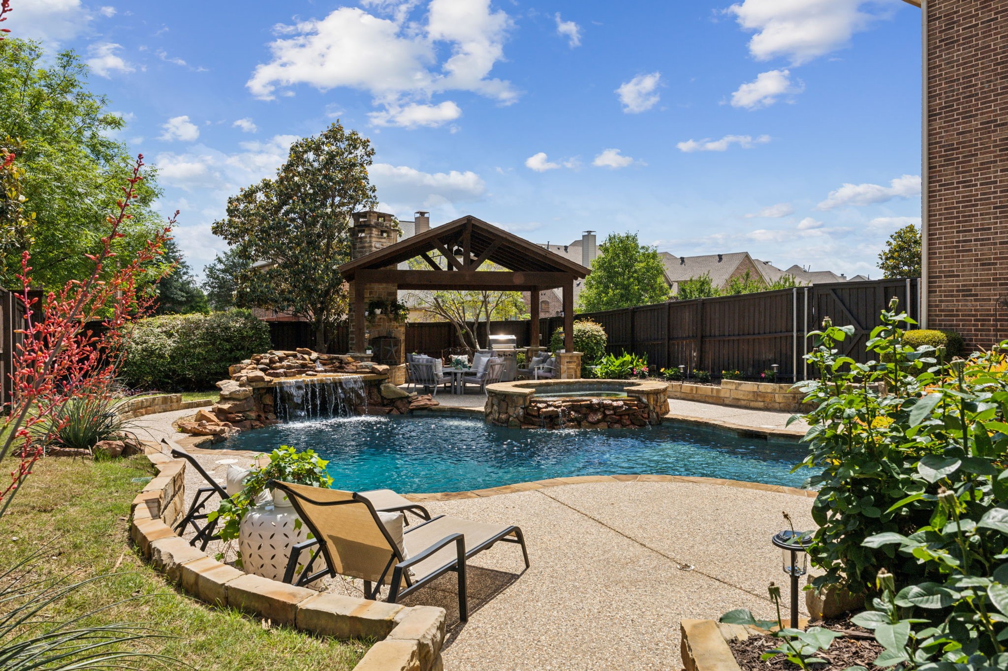 1041 Bandelier Drive