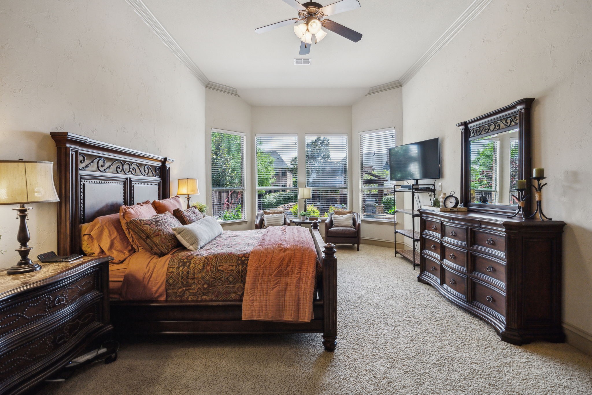 1041 Bandelier Drive