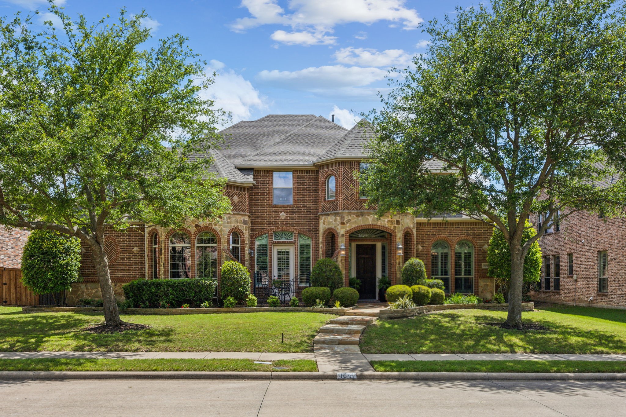 1041 Bandelier Drive