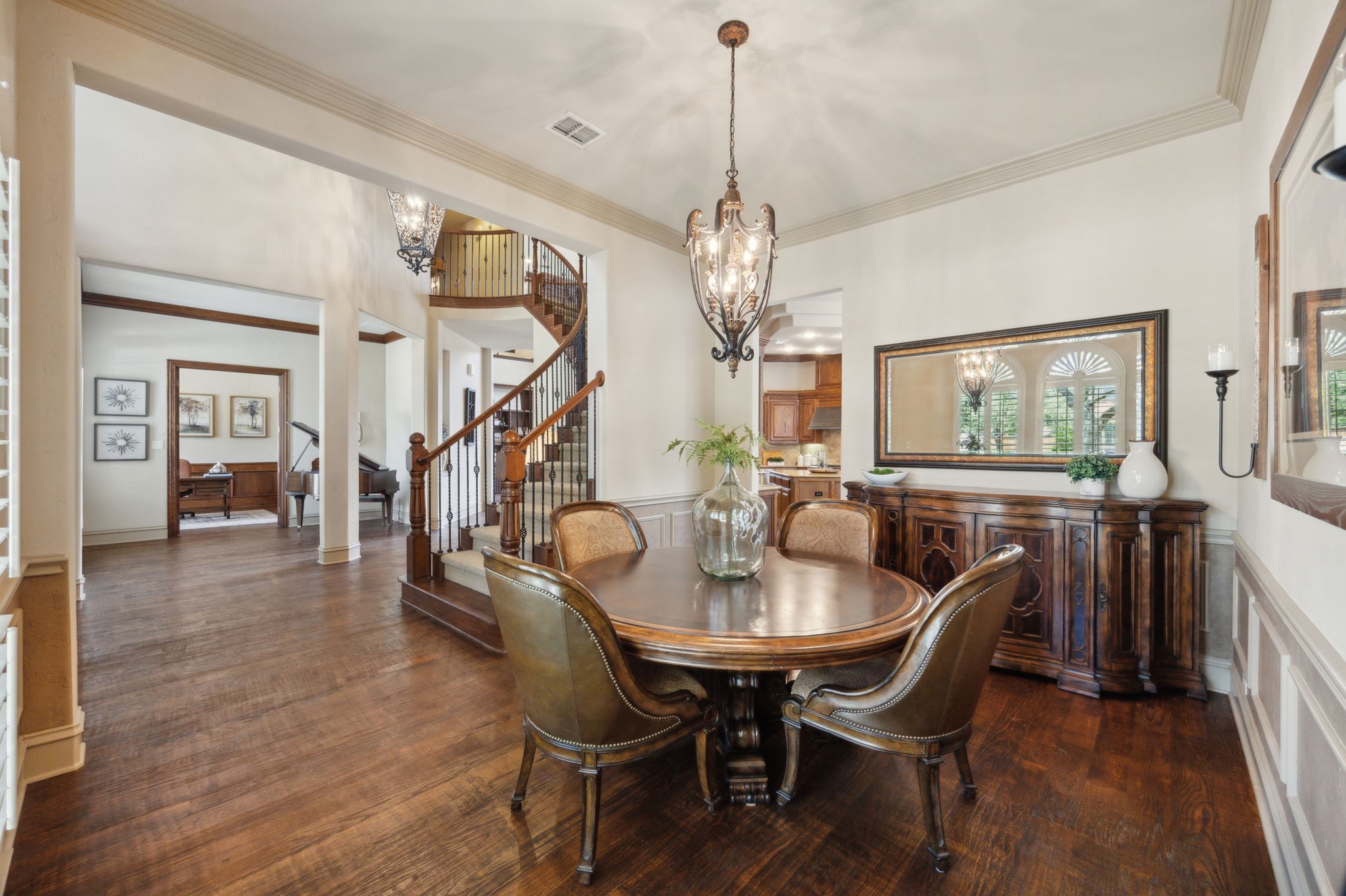 1041 Bandelier Drive