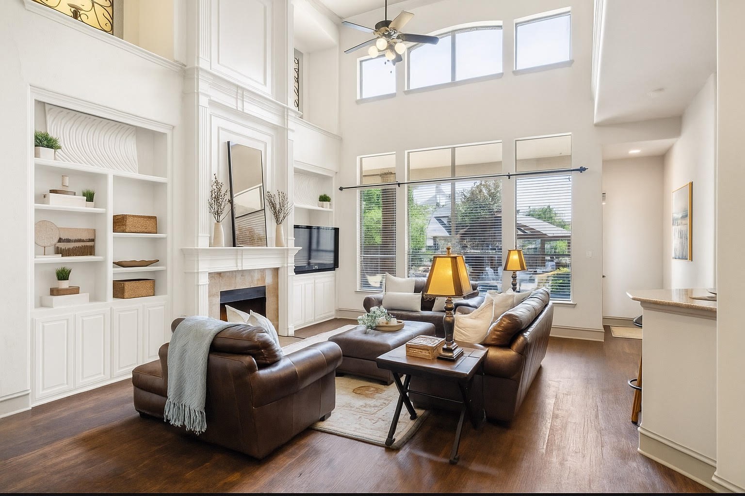 1041 Bandelier Drive