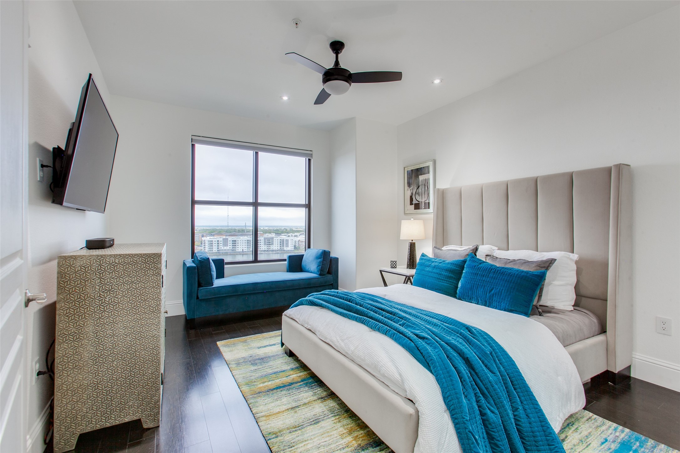 330 Las Colinas Boulevard E 1204