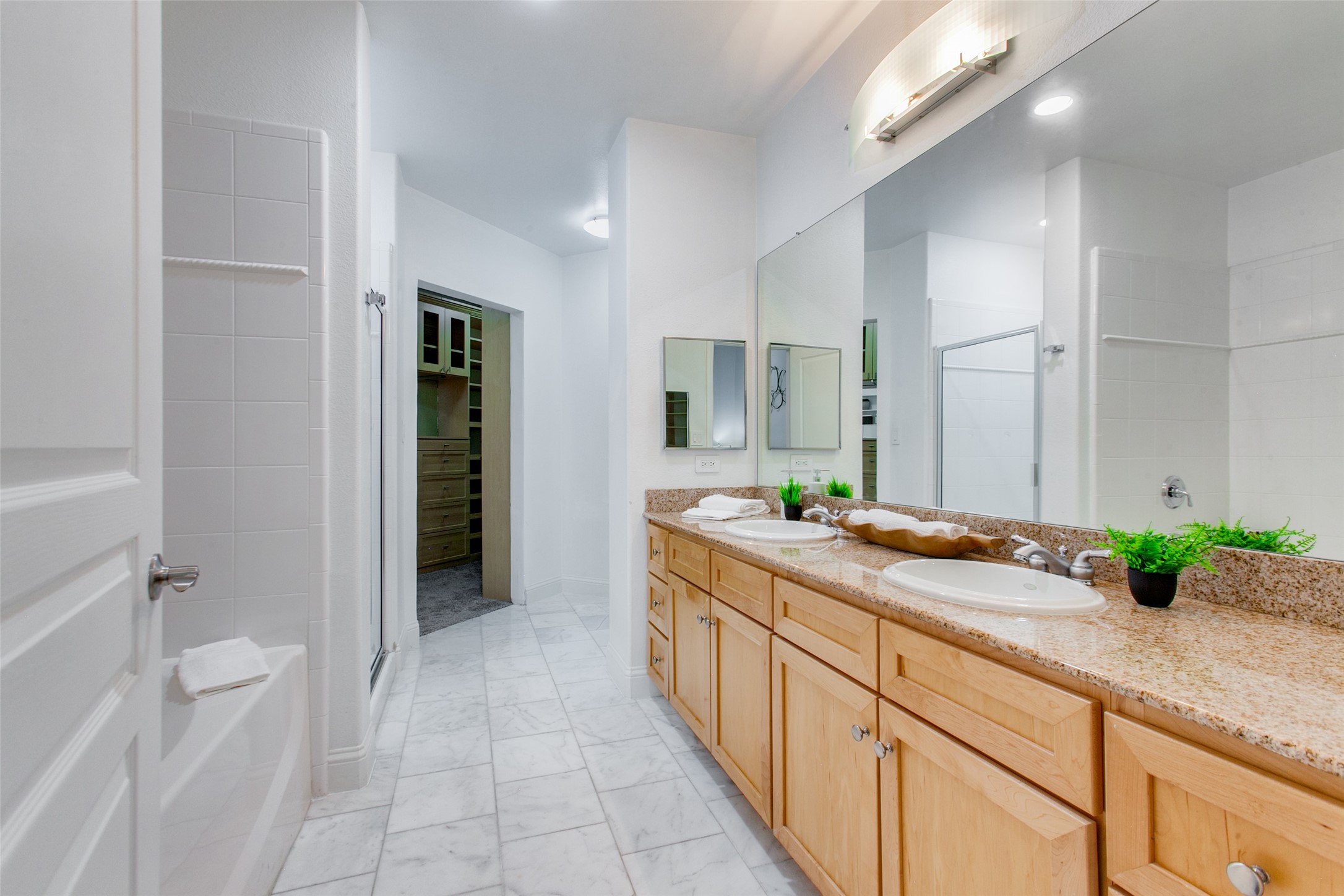 330 Las Colinas Boulevard E 1204