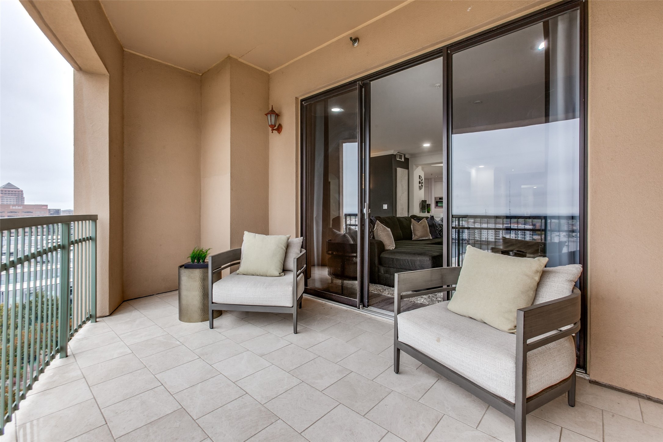 330 Las Colinas Boulevard E 1204