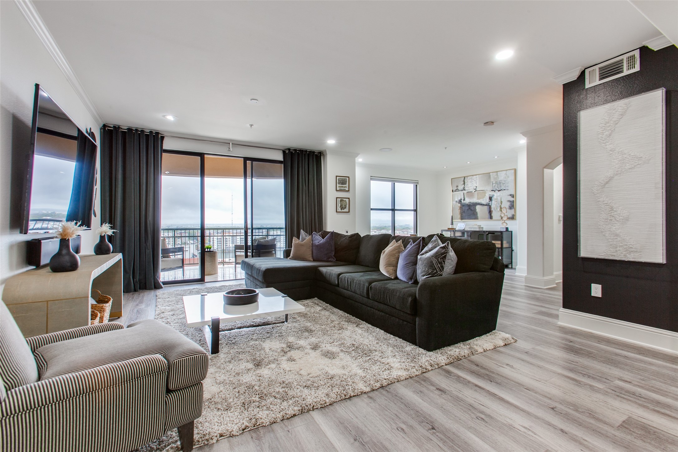 330 Las Colinas Boulevard E 1204