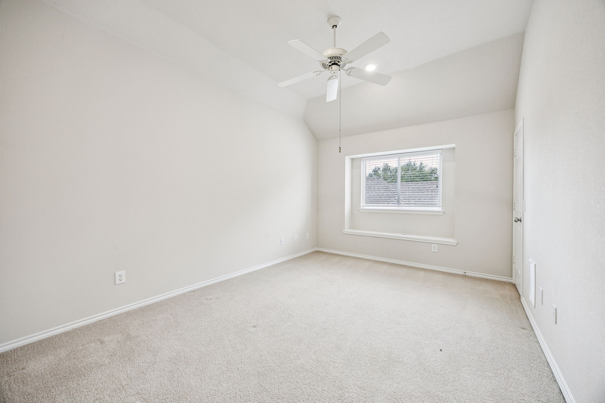 2040 Mossberg Drive