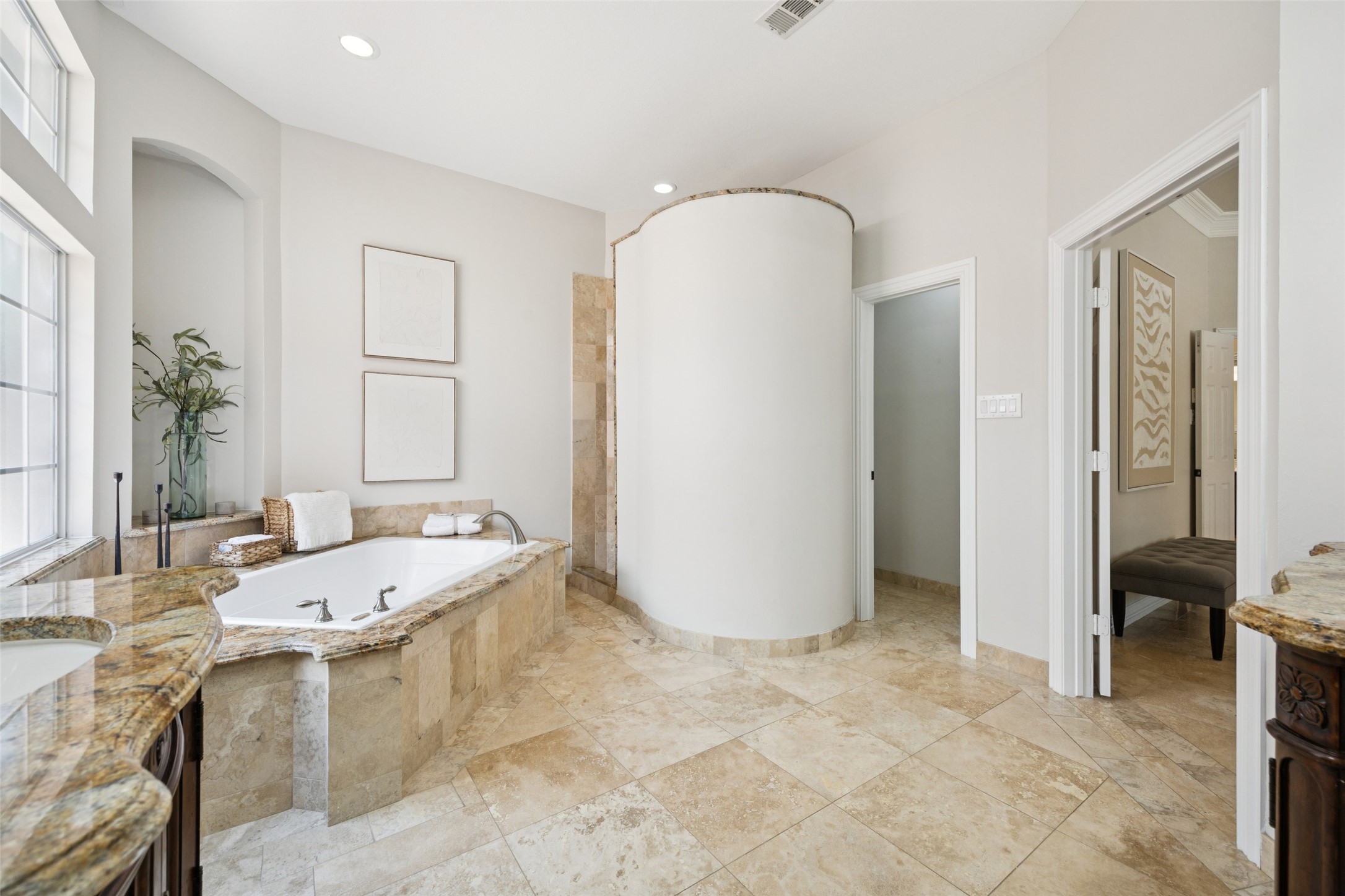 4871 Voyager Drive