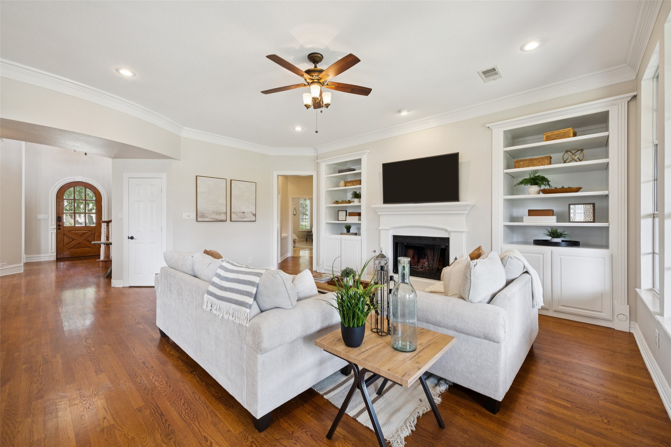 4871 Voyager Drive