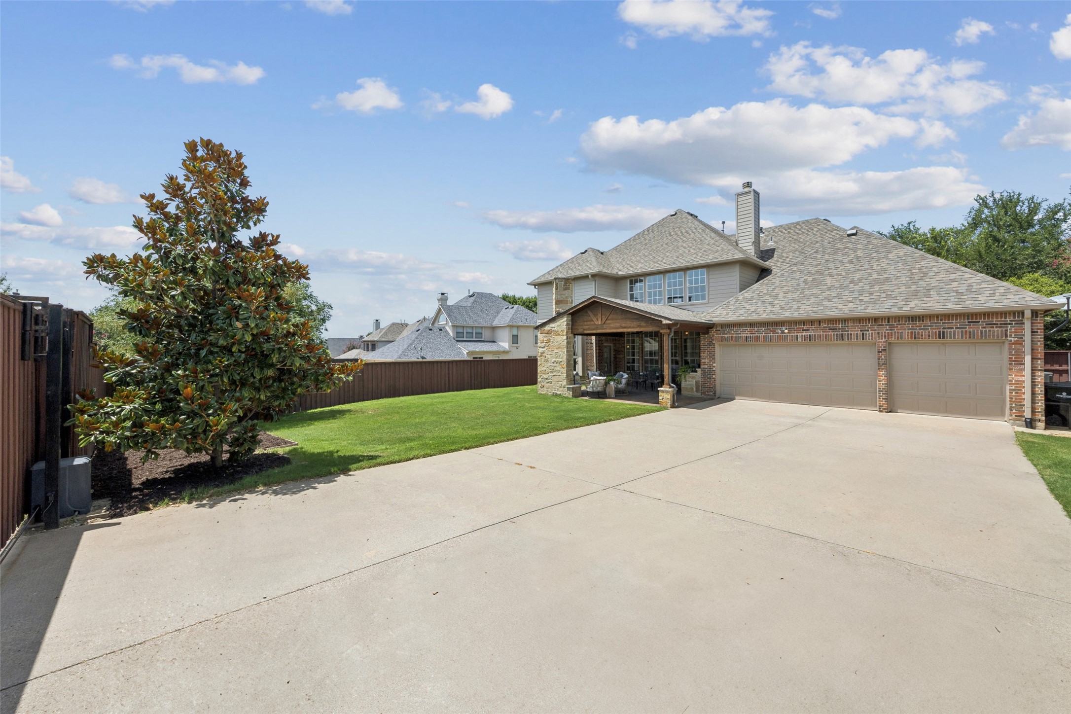 4871 Voyager Drive