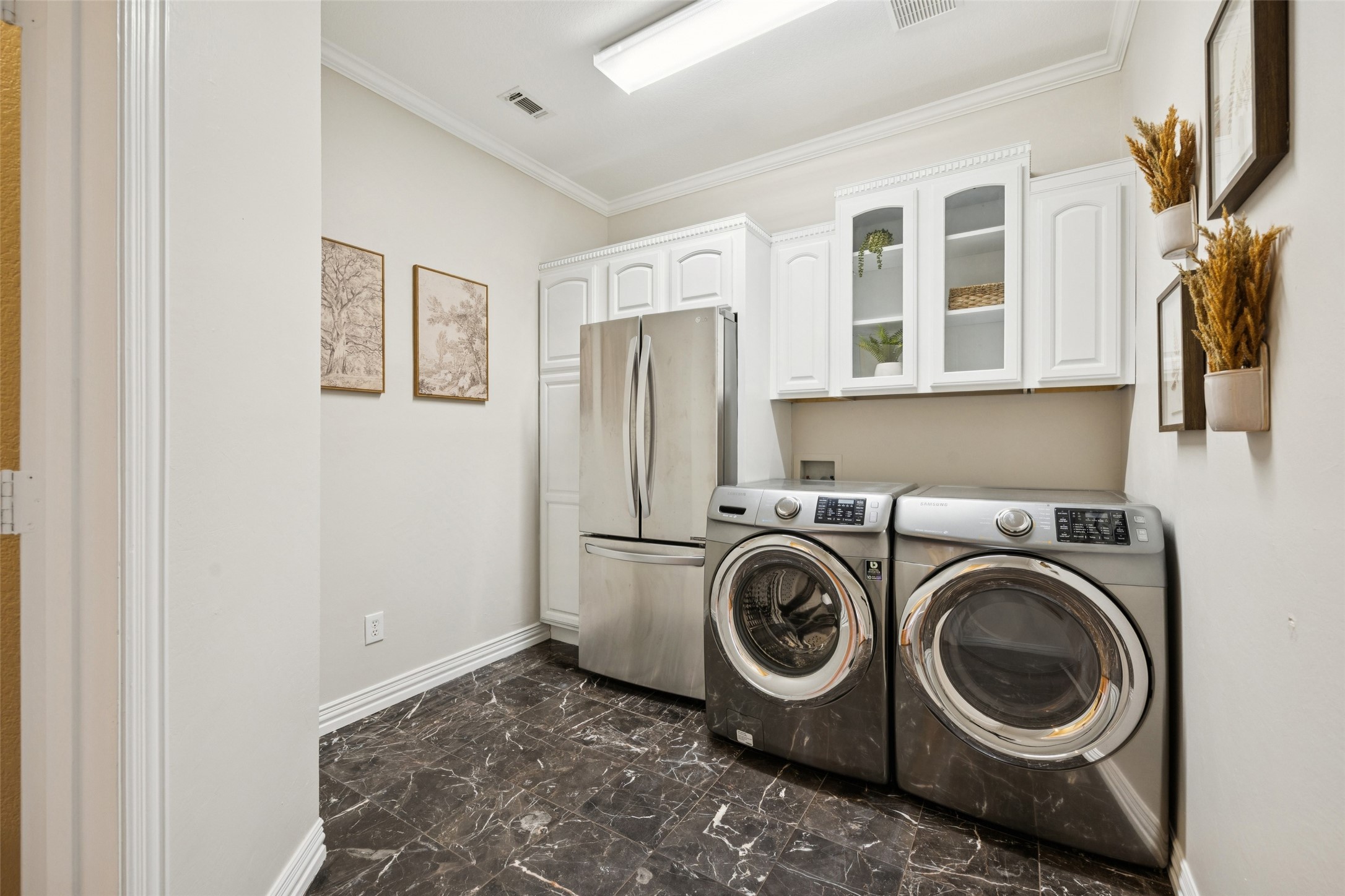 4871 Voyager Drive