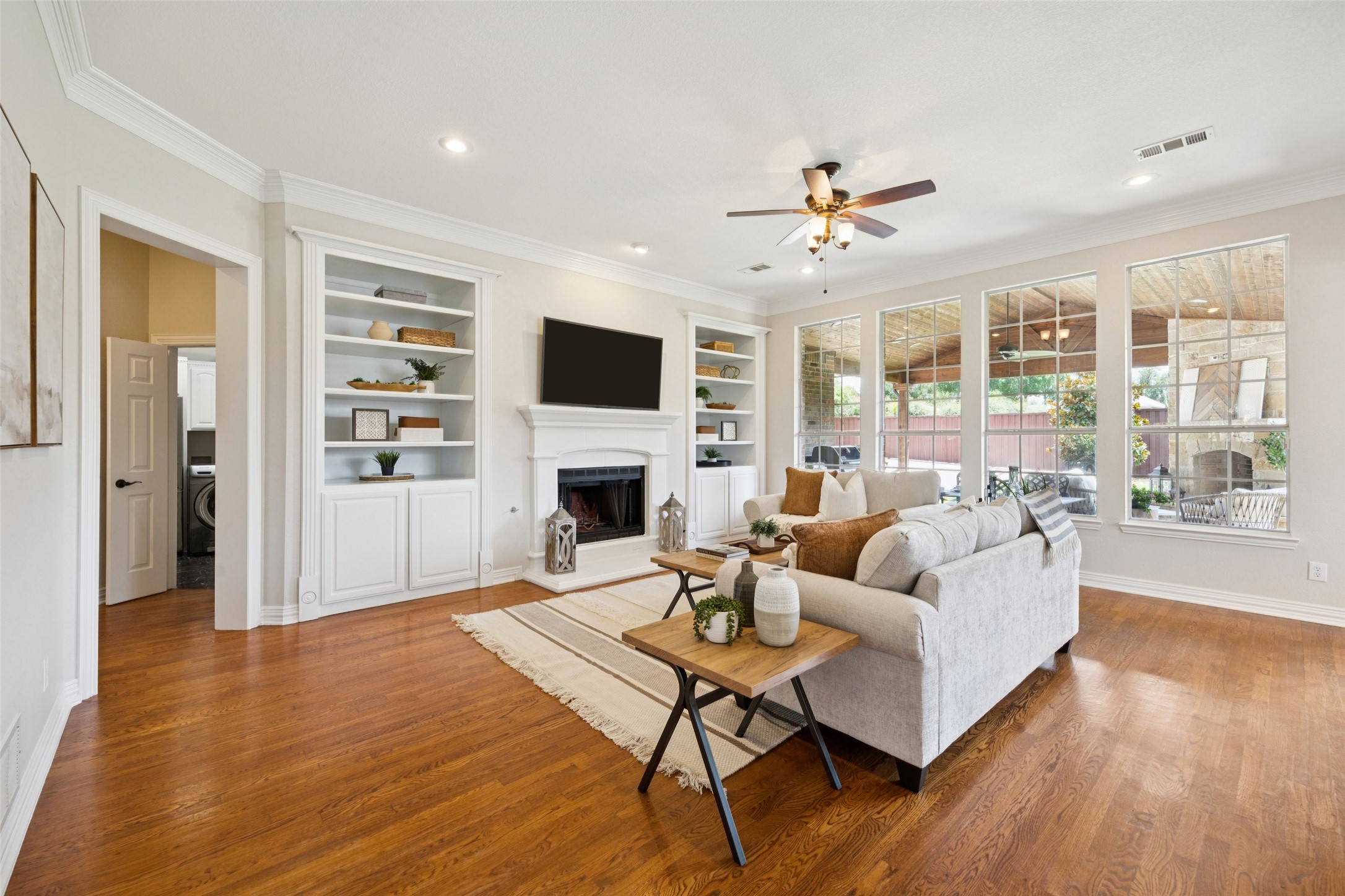4871 Voyager Drive
