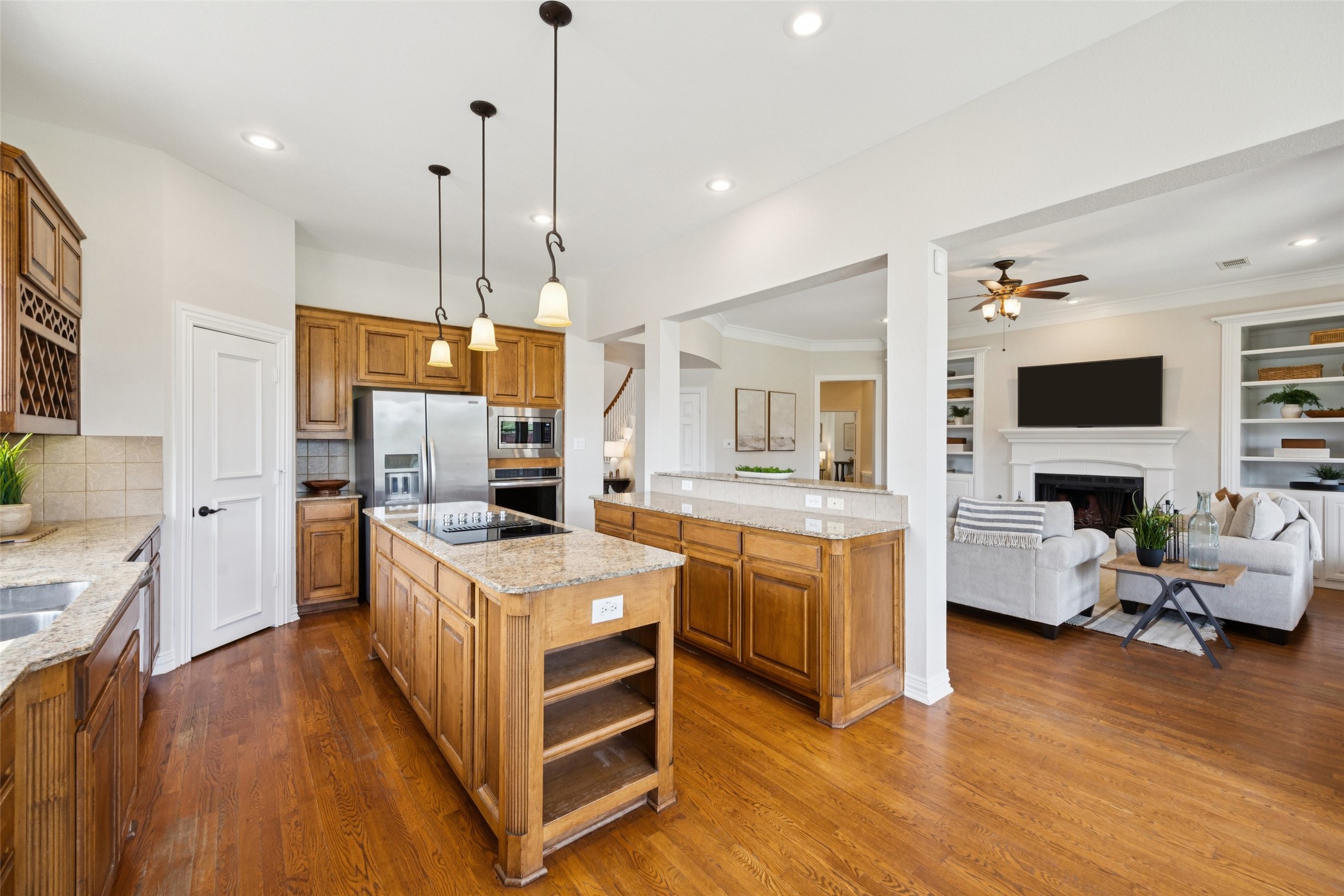 4871 Voyager Drive