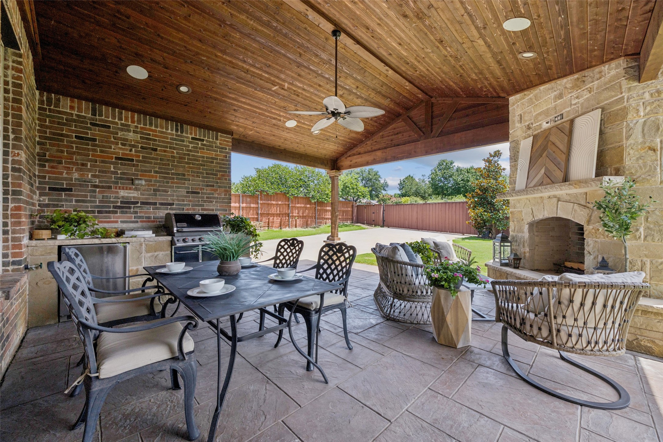 4871 Voyager Drive