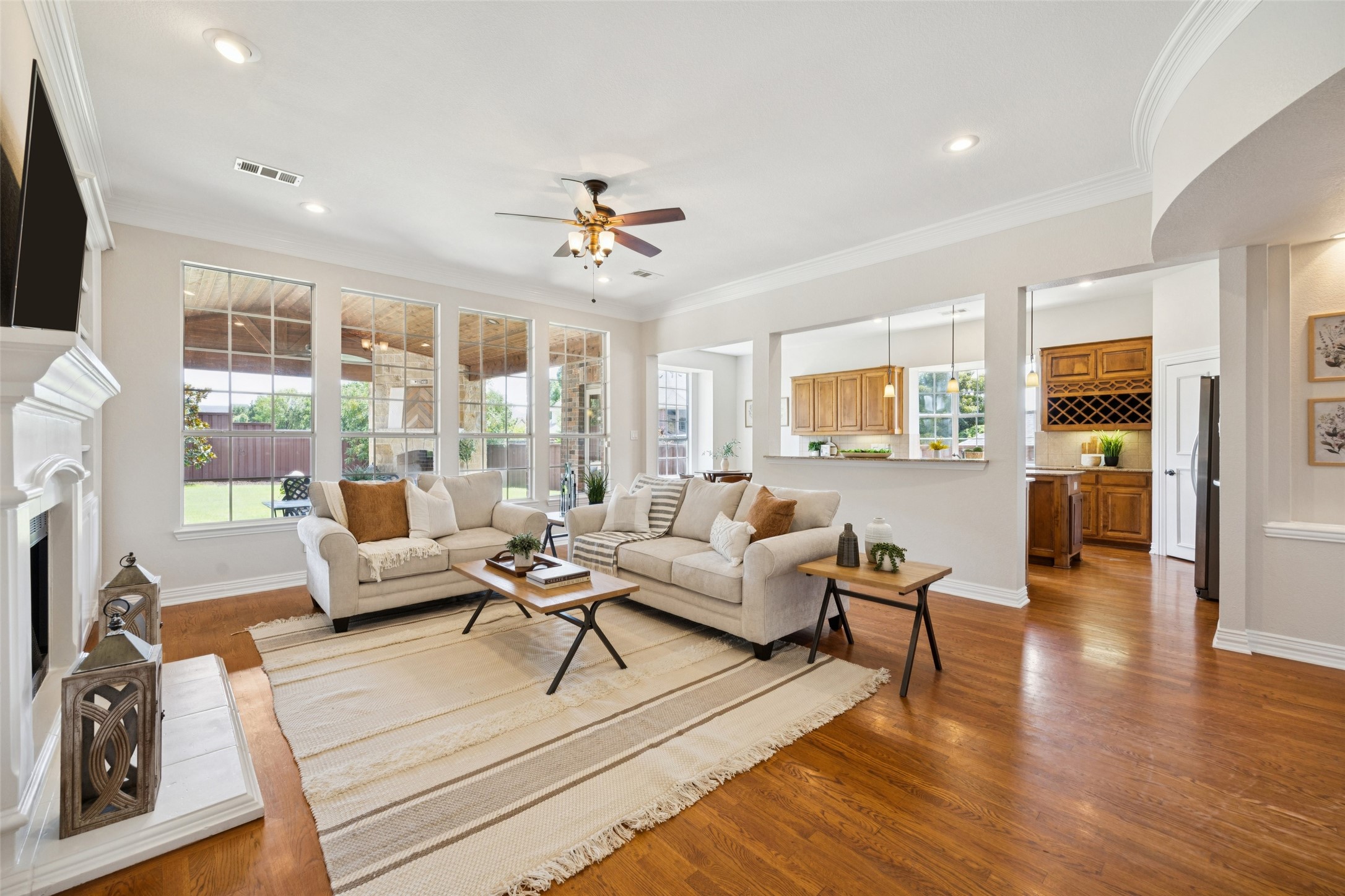 4871 Voyager Drive