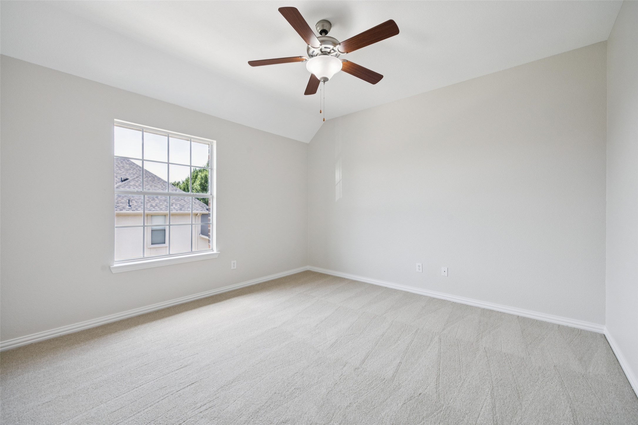 4871 Voyager Drive
