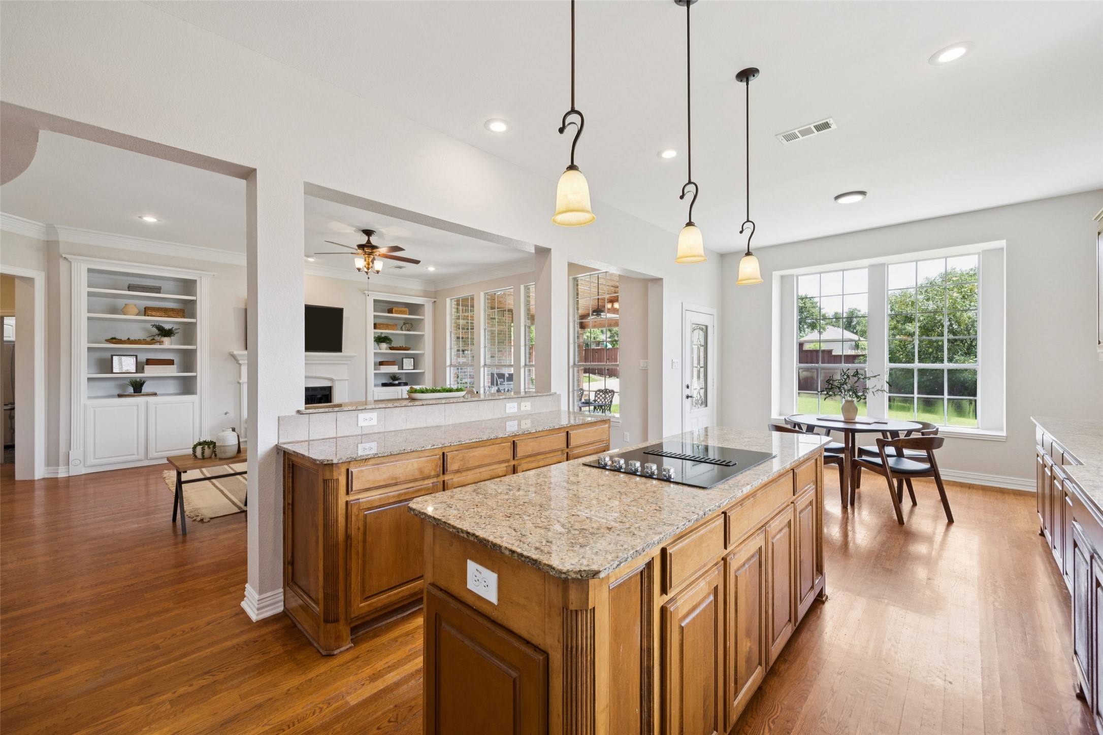 4871 Voyager Drive