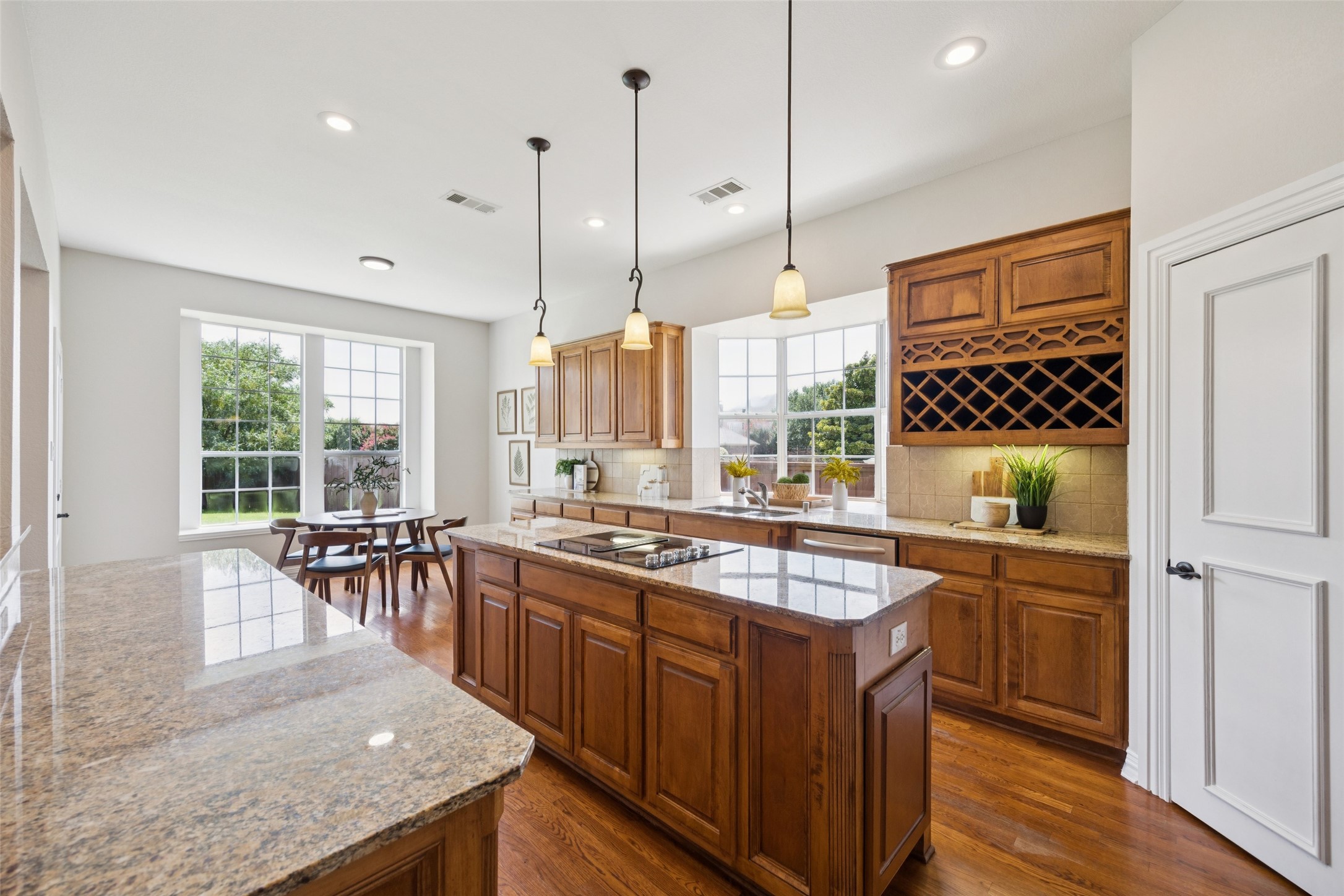 4871 Voyager Drive
