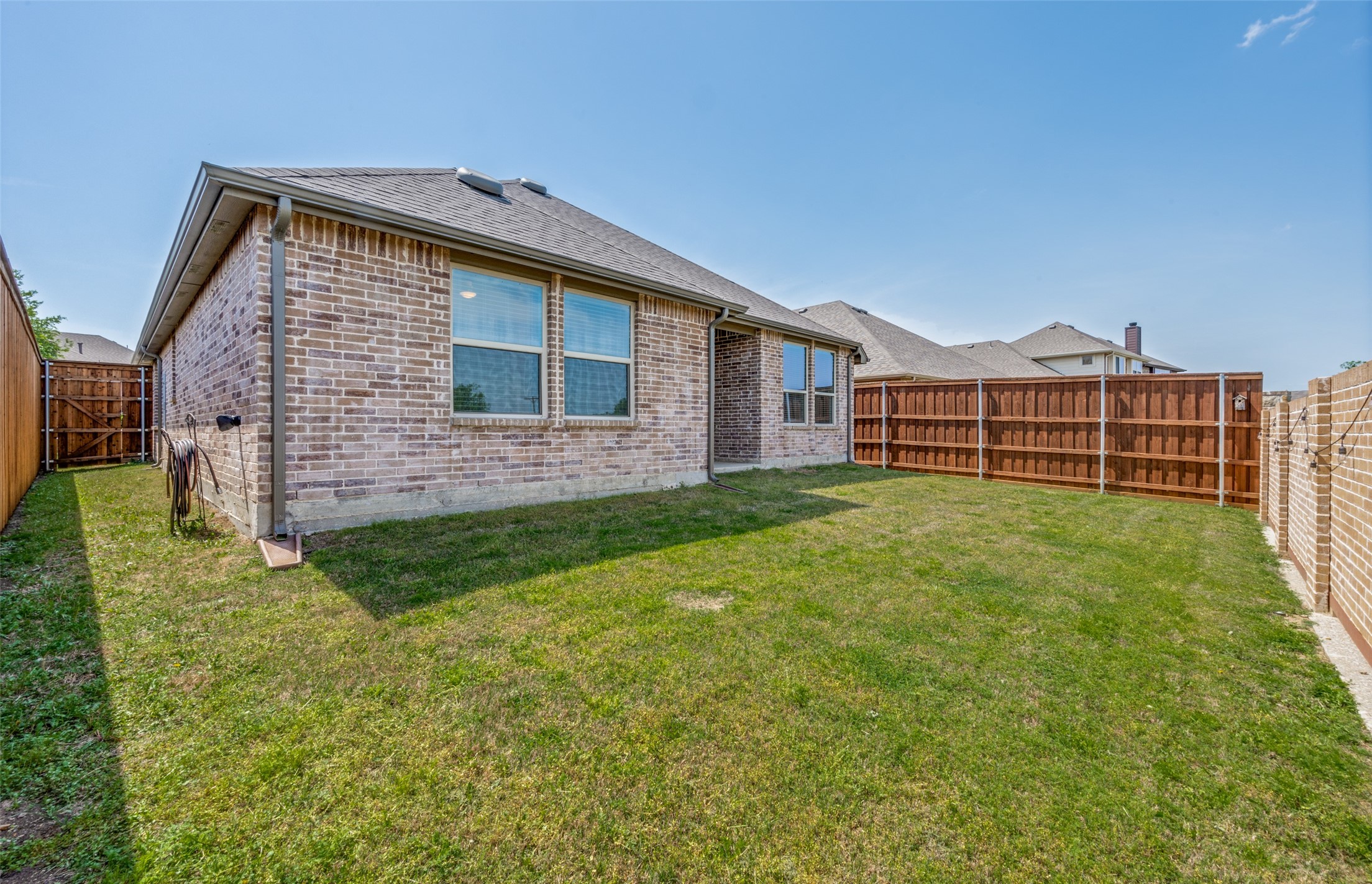 1209 Roadrunner Drive