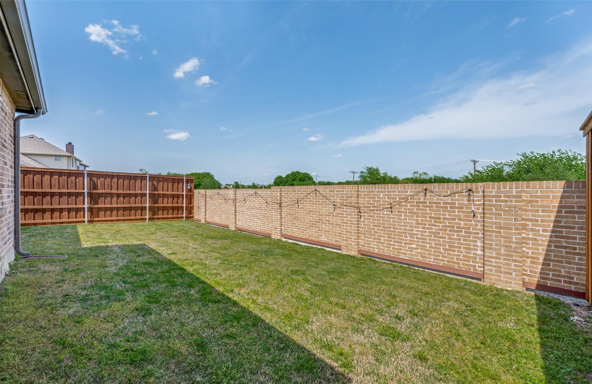 1209 Roadrunner Drive