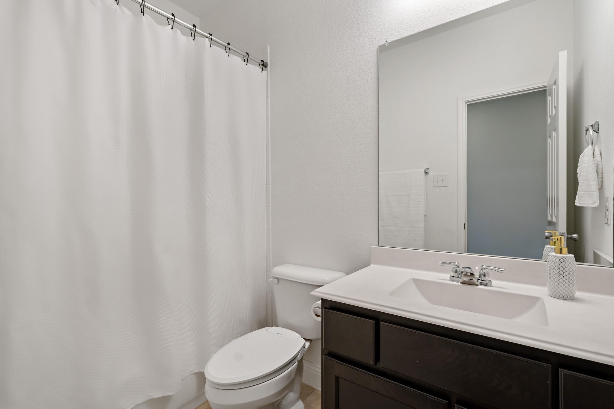 1209 Roadrunner Drive