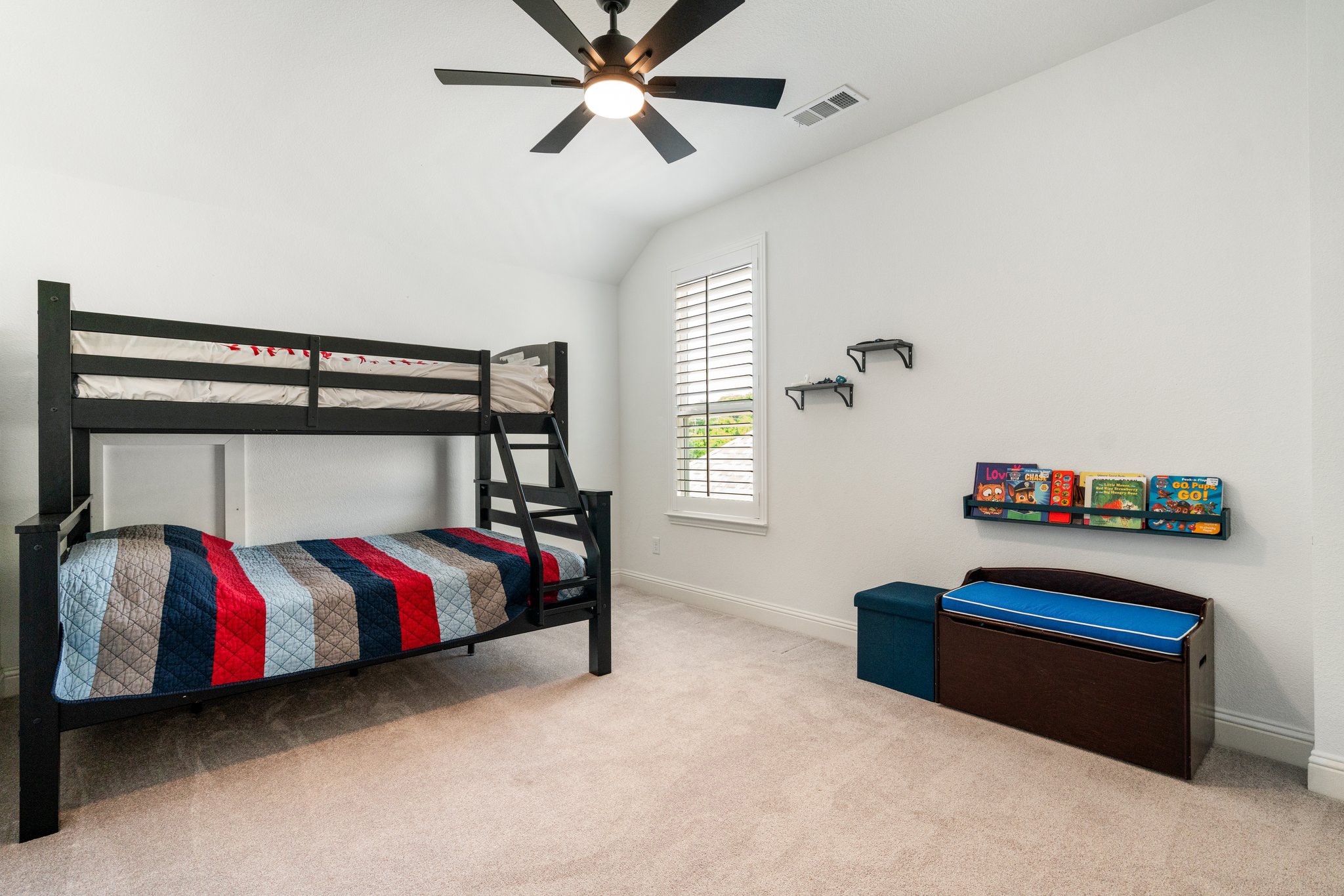 8609 Autumn Lake Trail