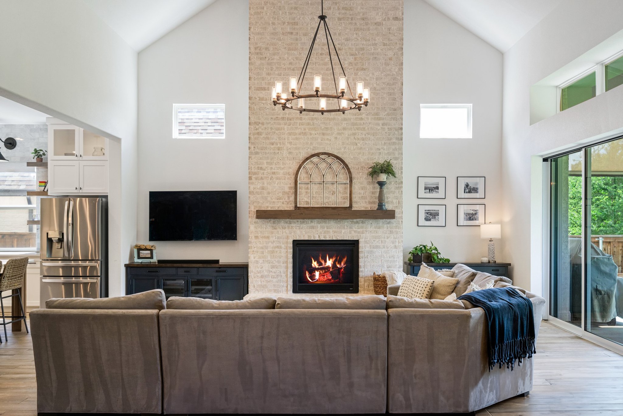 8609 Autumn Lake Trail