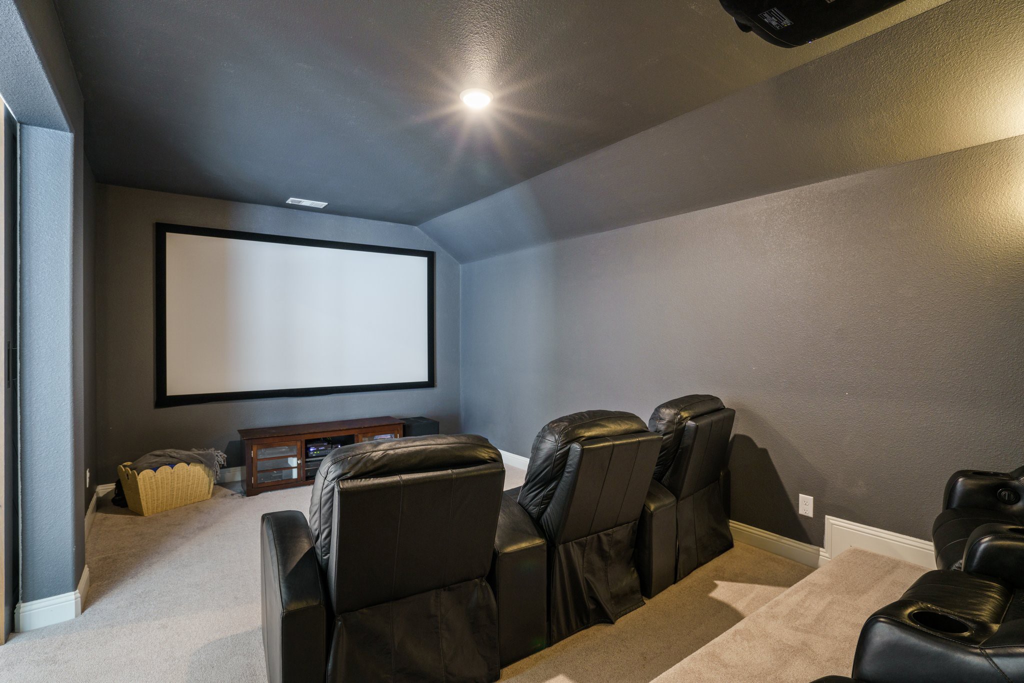 8609 Autumn Lake Trail