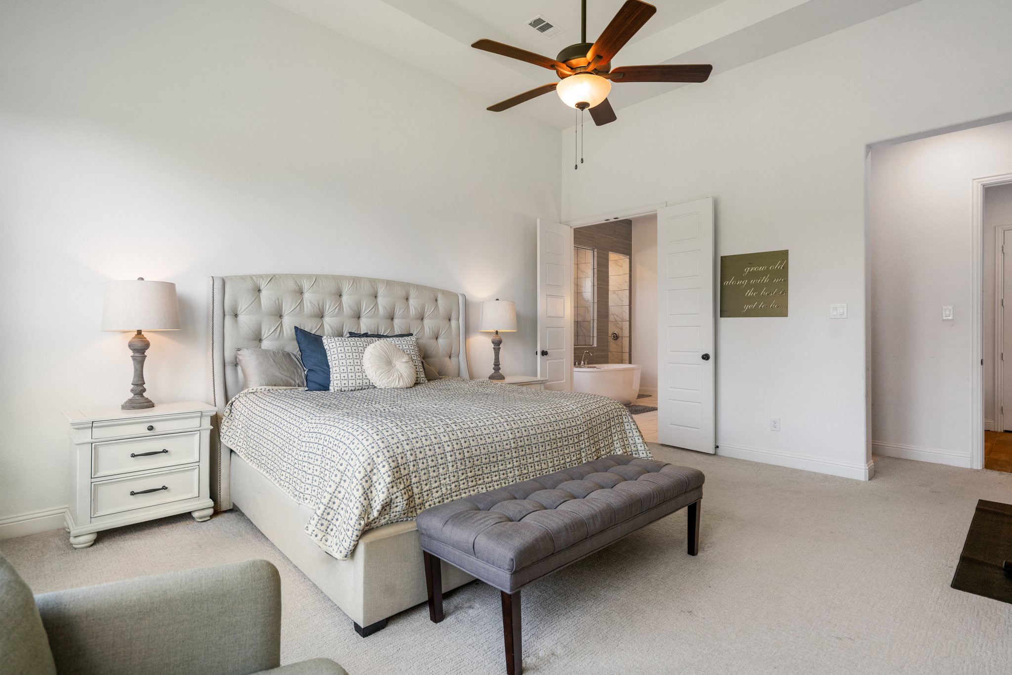 8609 Autumn Lake Trail