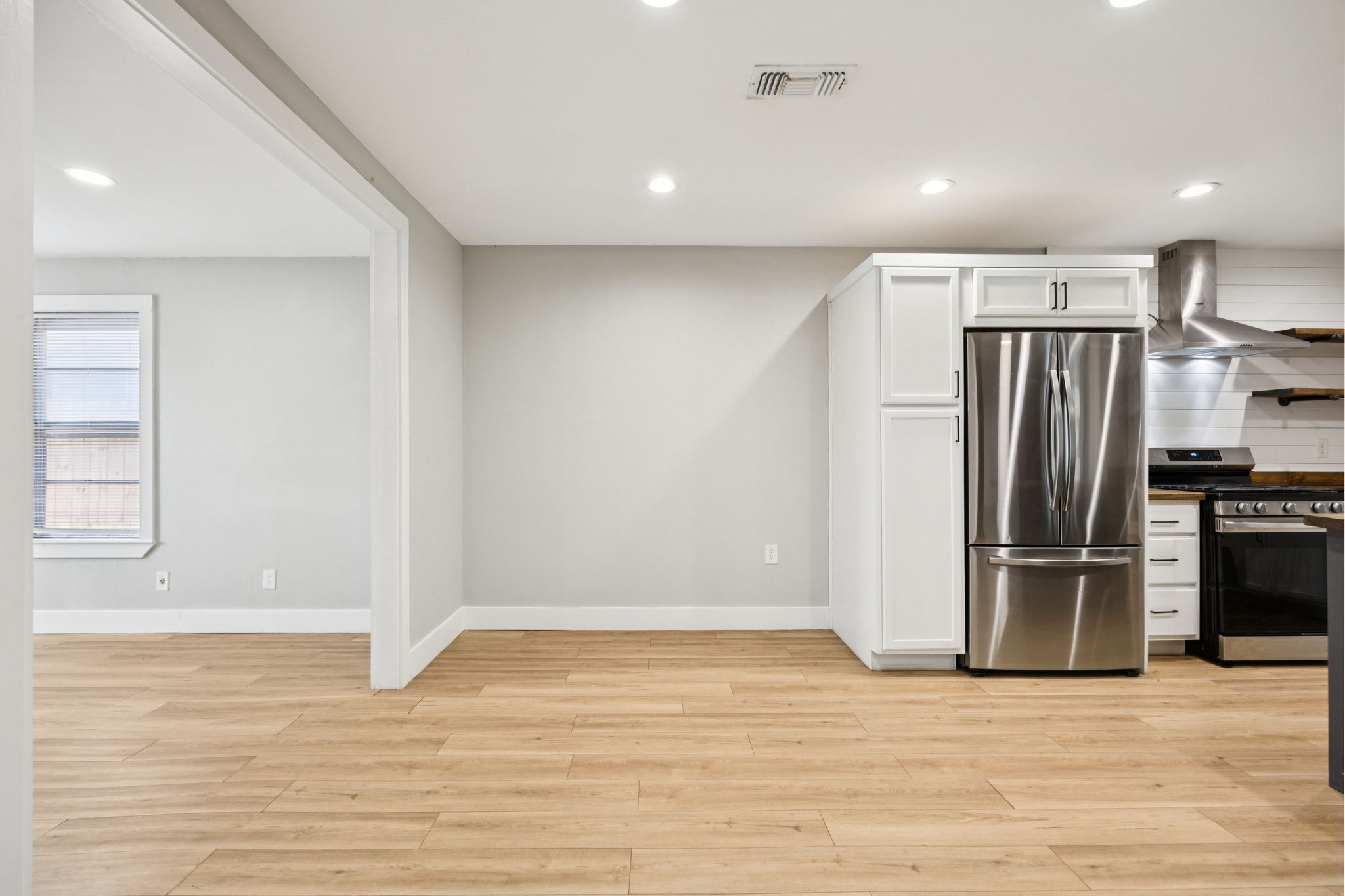 8620 Woodcastle Drive