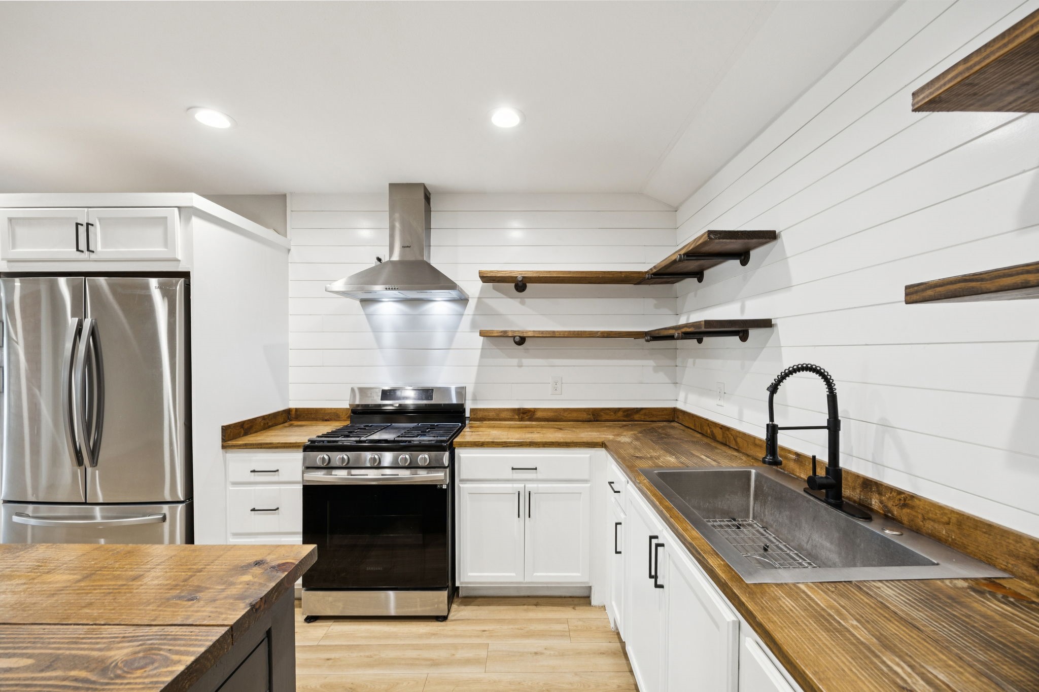 8620 Woodcastle Drive