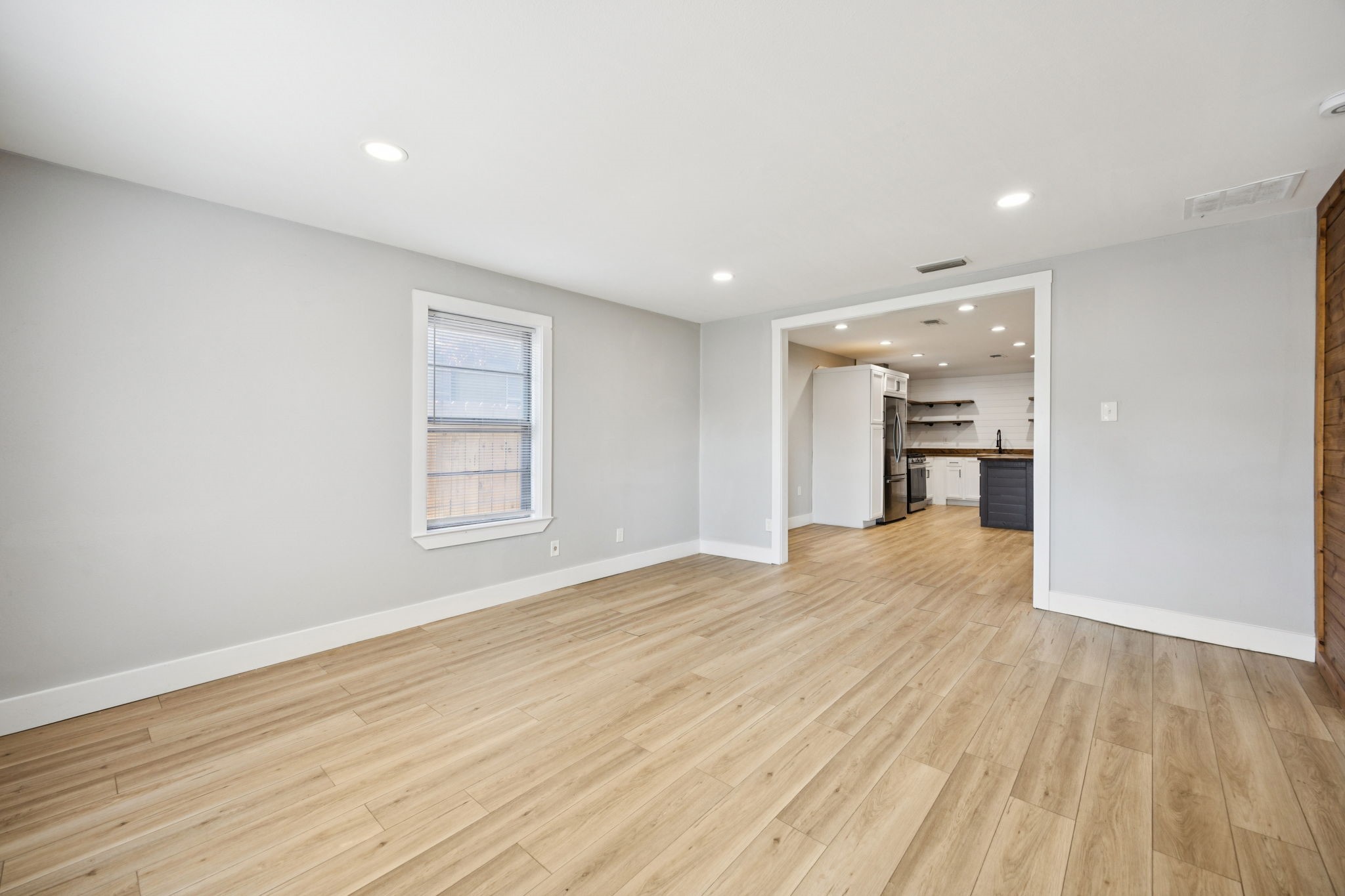 8620 Woodcastle Drive