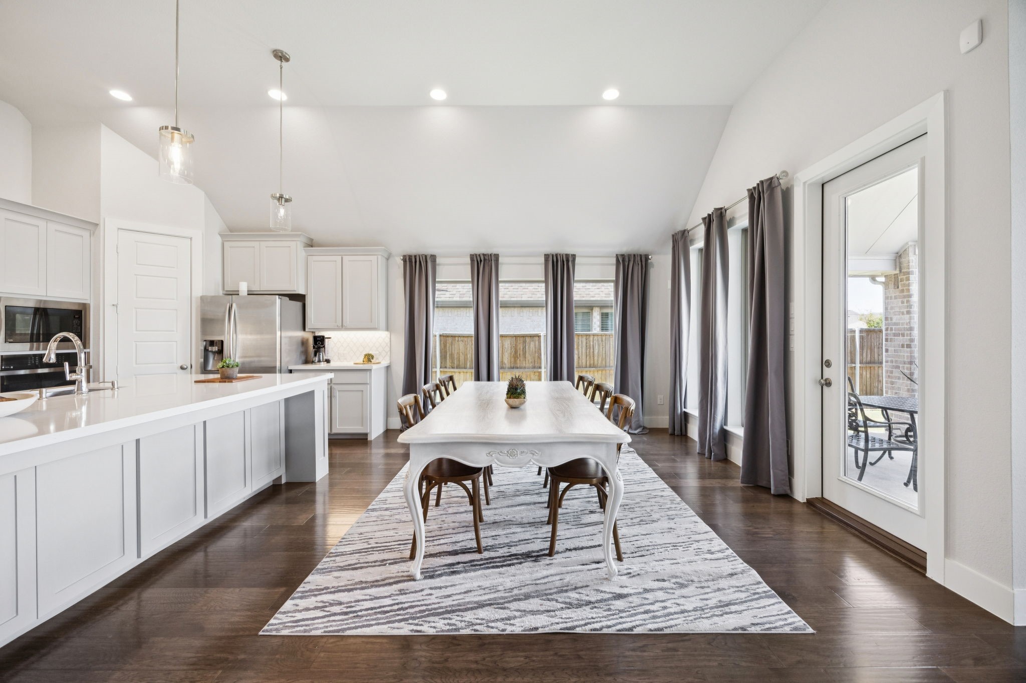 1108 Sandgate Drive