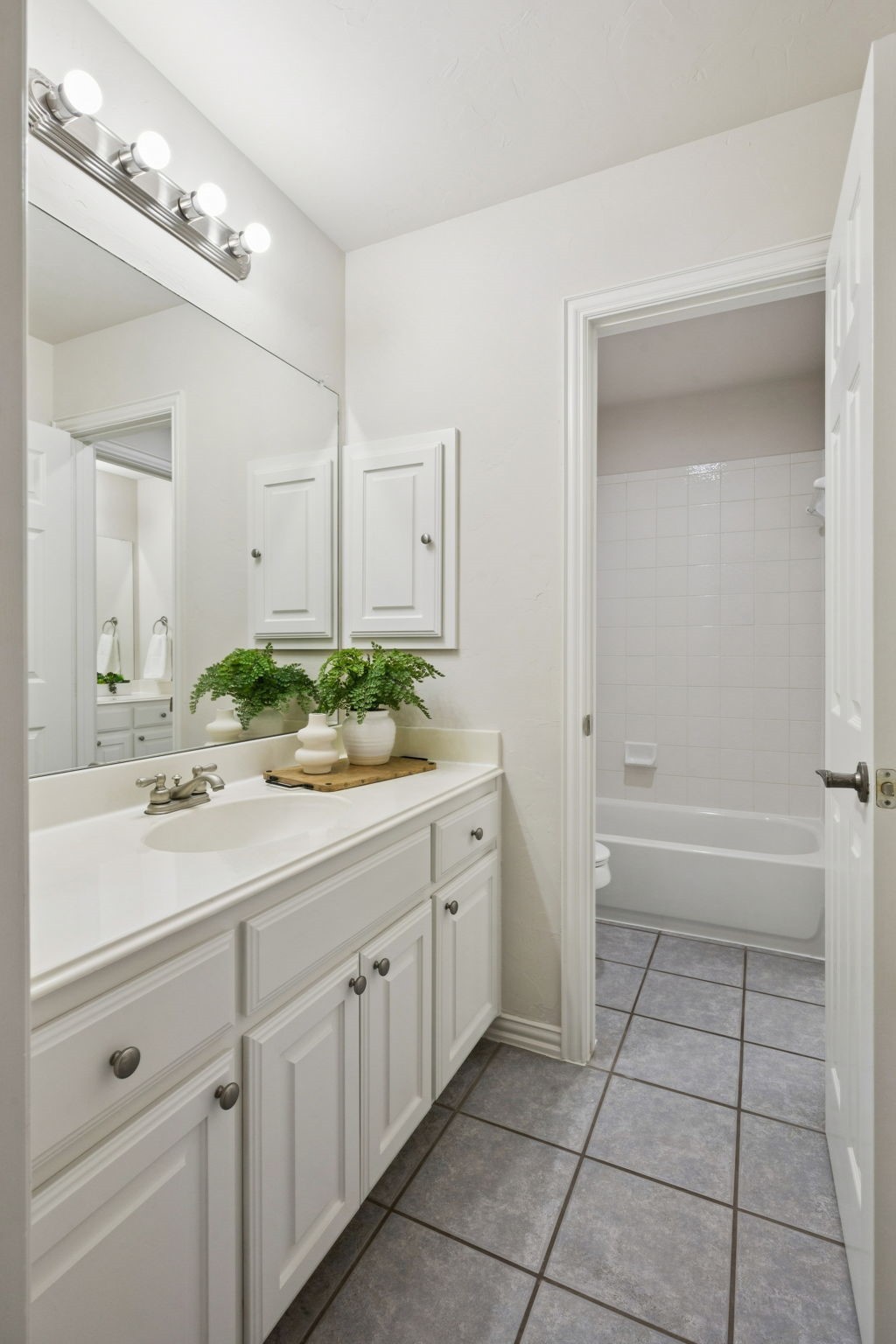 3313 Ashford Lane