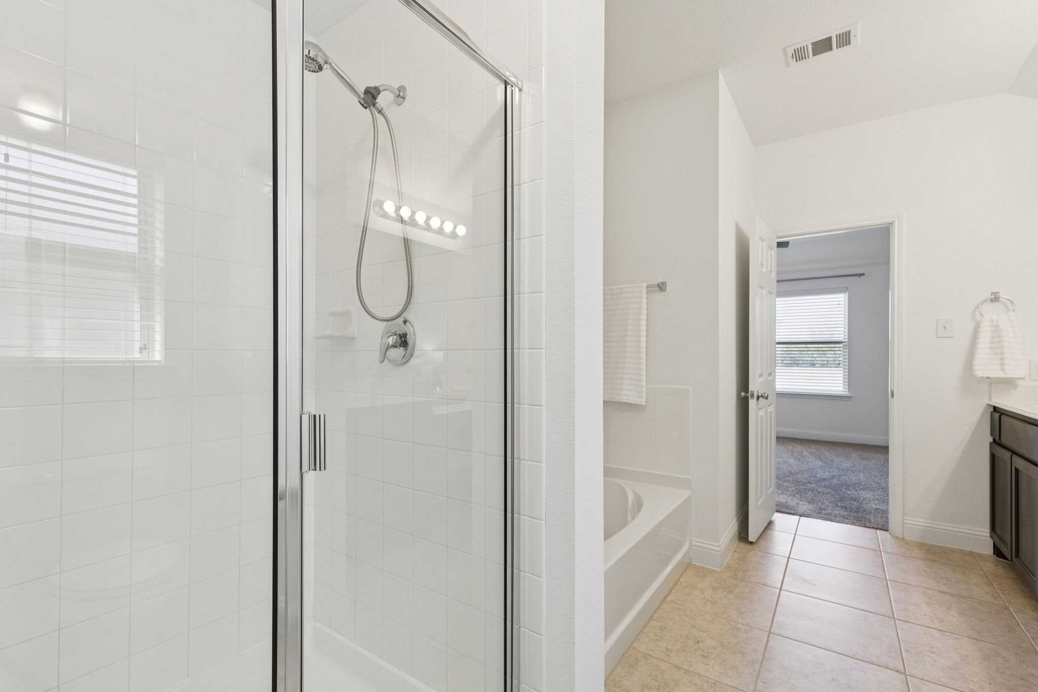 1209 Roadrunner Drive