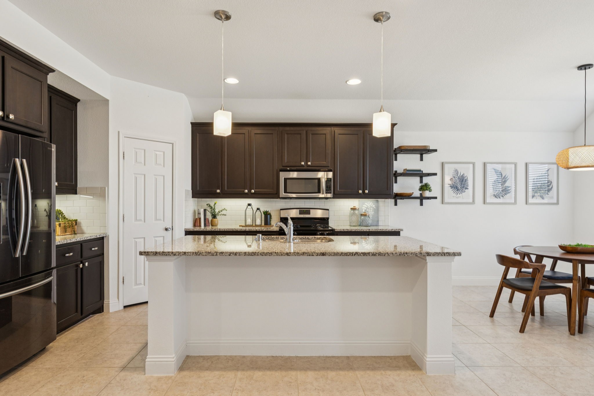 1209 Roadrunner Drive