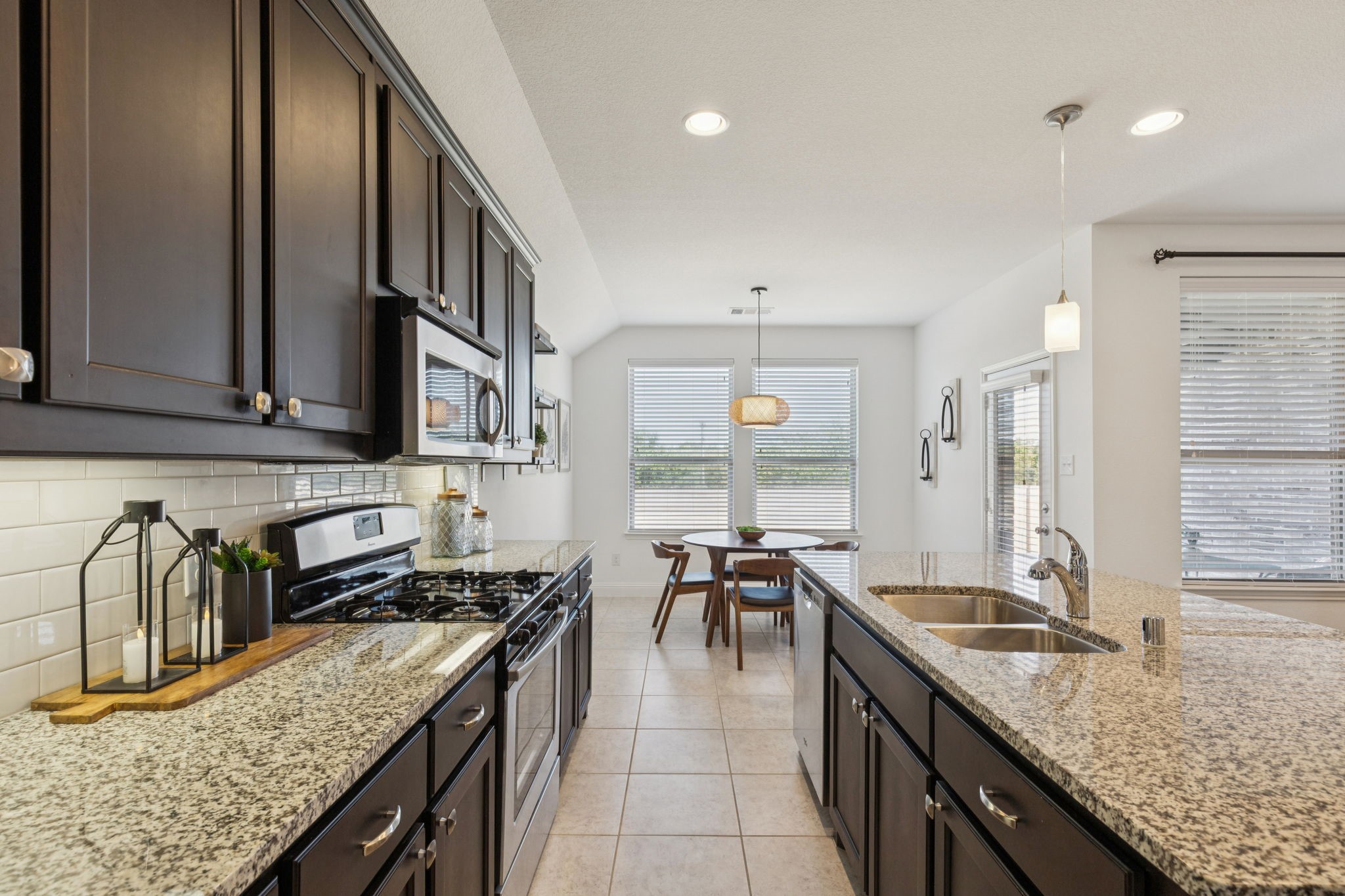 1209 Roadrunner Drive